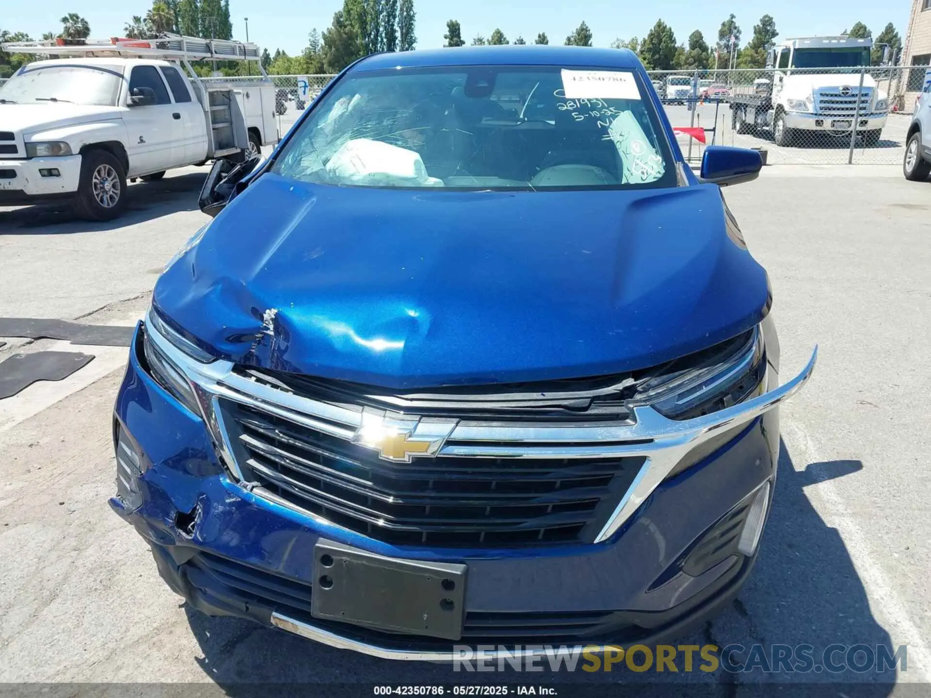 12 Photograph of a damaged car 3GNAXKEV7NL175394 CHEVROLET EQUINOX 2022