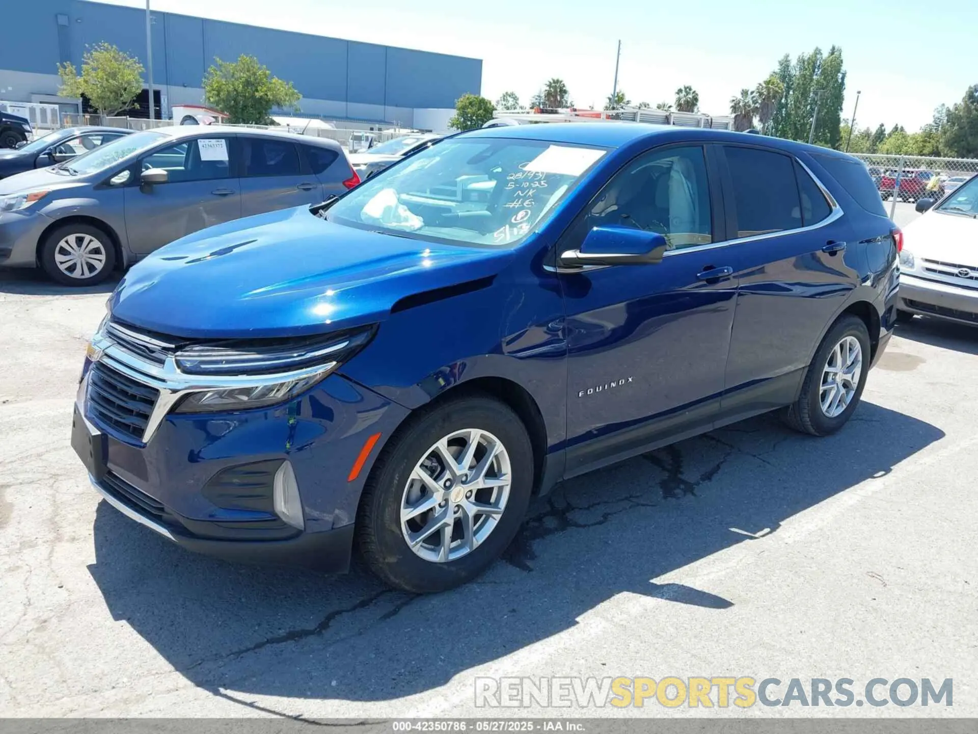 2 Photograph of a damaged car 3GNAXKEV7NL175394 CHEVROLET EQUINOX 2022