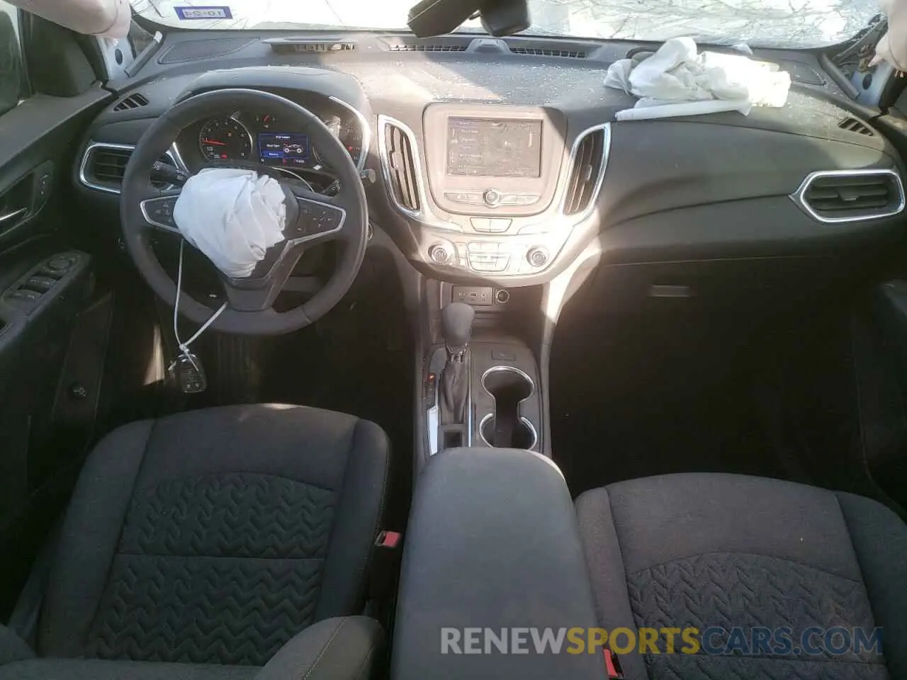 8 Photograph of a damaged car 3GNAXKEV7NL288844 CHEVROLET EQUINOX 2022