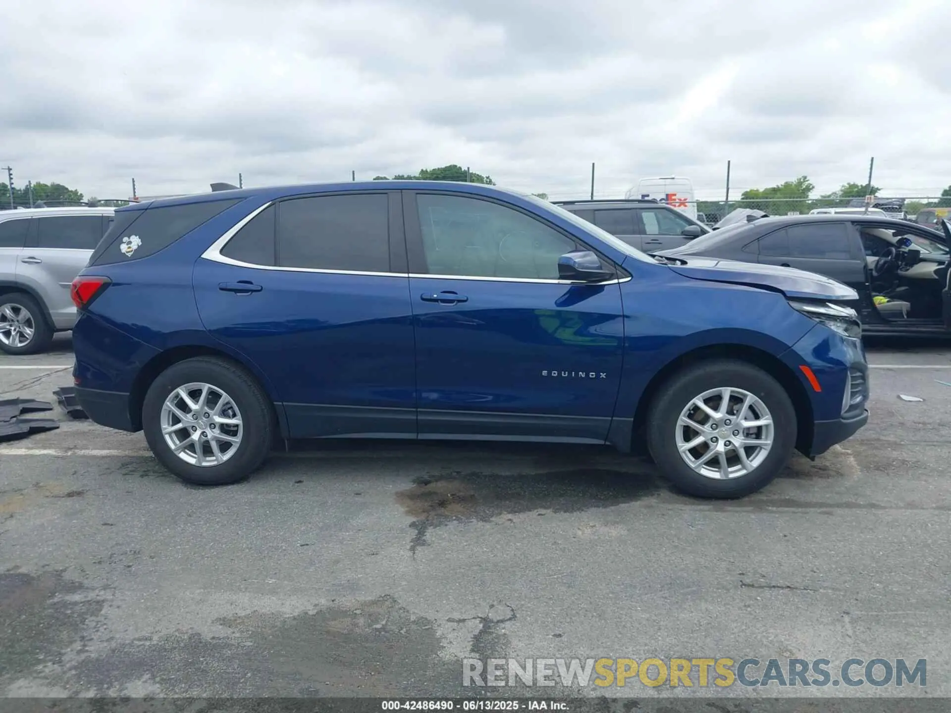 13 Photograph of a damaged car 3GNAXKEV7NL295969 CHEVROLET EQUINOX 2022