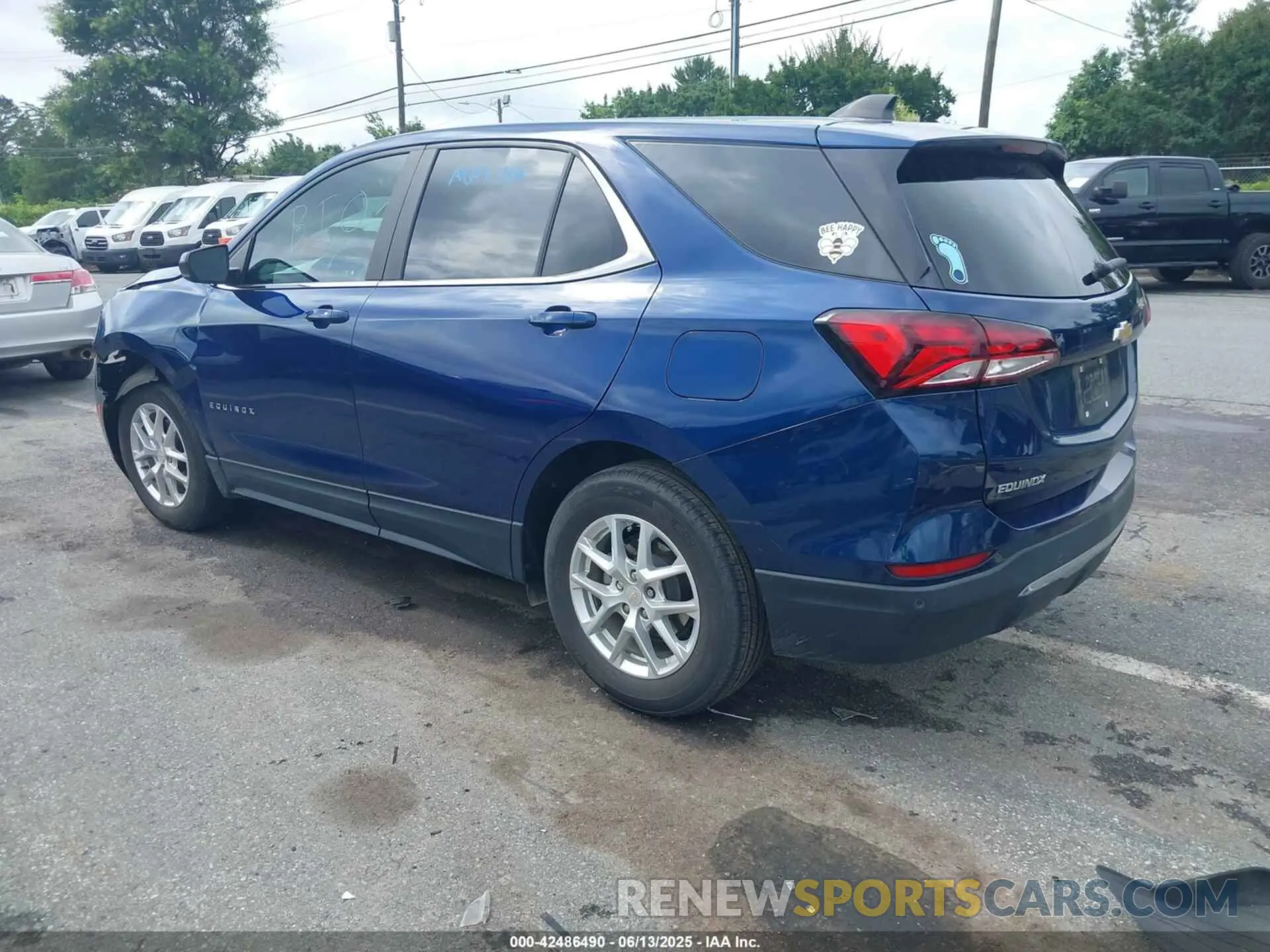 3 Photograph of a damaged car 3GNAXKEV7NL295969 CHEVROLET EQUINOX 2022