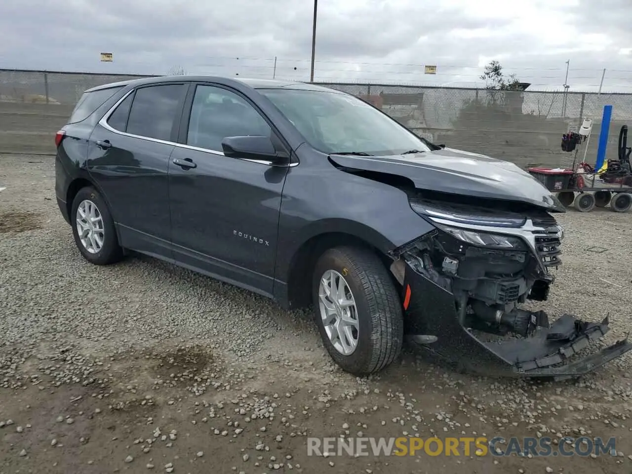 4 Photograph of a damaged car 3GNAXKEV7NS201191 CHEVROLET EQUINOX 2022