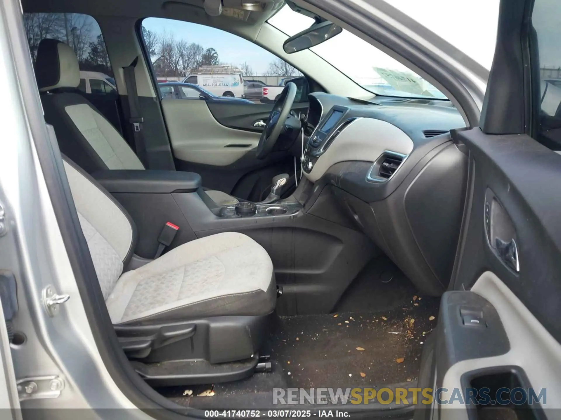 5 Photograph of a damaged car 3GNAXKEV8NL146079 CHEVROLET EQUINOX 2022