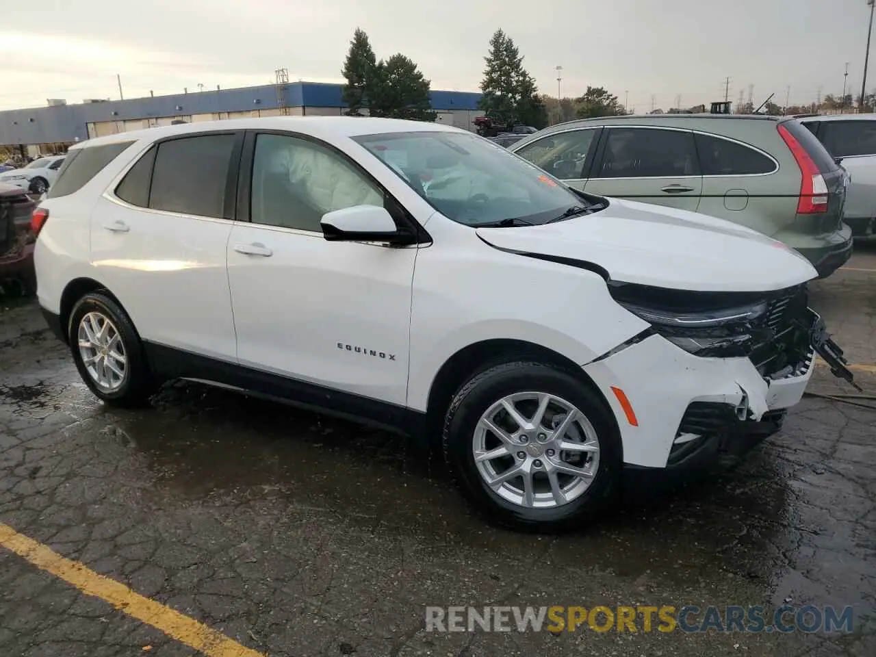 4 Photograph of a damaged car 3GNAXKEV8NL245713 CHEVROLET EQUINOX 2022