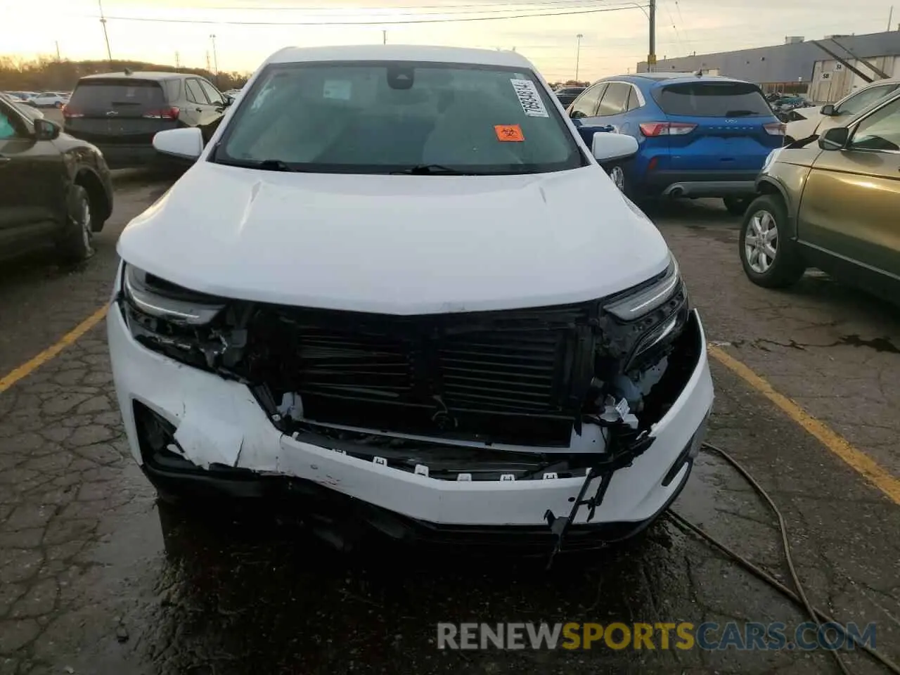 5 Photograph of a damaged car 3GNAXKEV8NL245713 CHEVROLET EQUINOX 2022