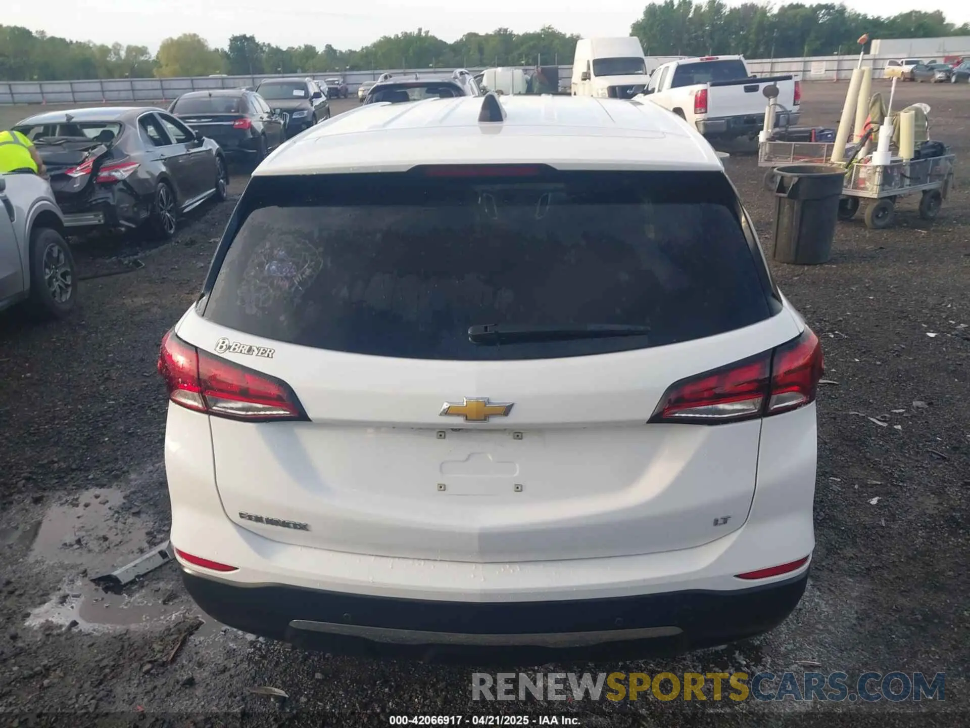 16 Photograph of a damaged car 3GNAXKEV8NL259157 CHEVROLET EQUINOX 2022