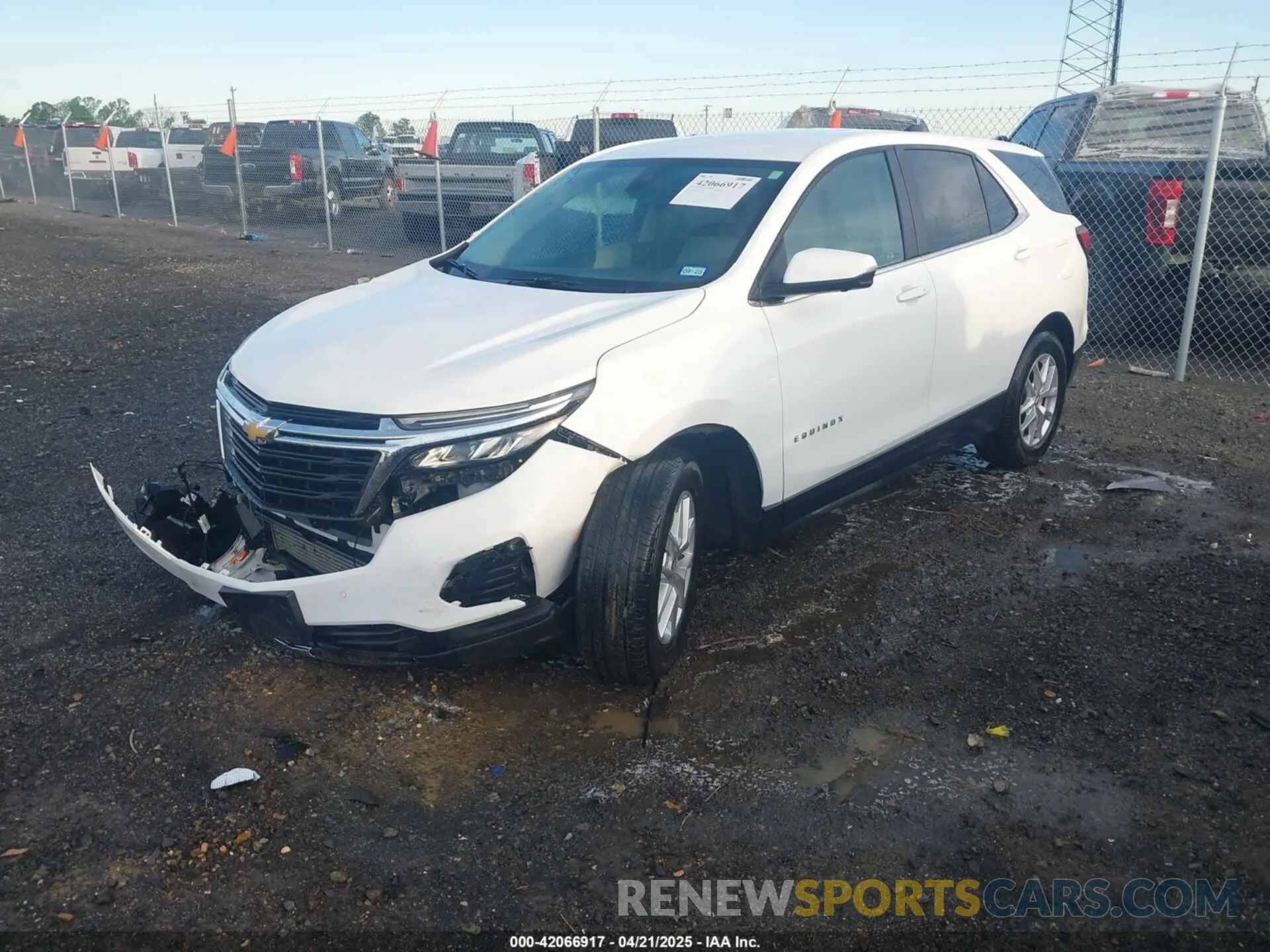 2 Photograph of a damaged car 3GNAXKEV8NL259157 CHEVROLET EQUINOX 2022