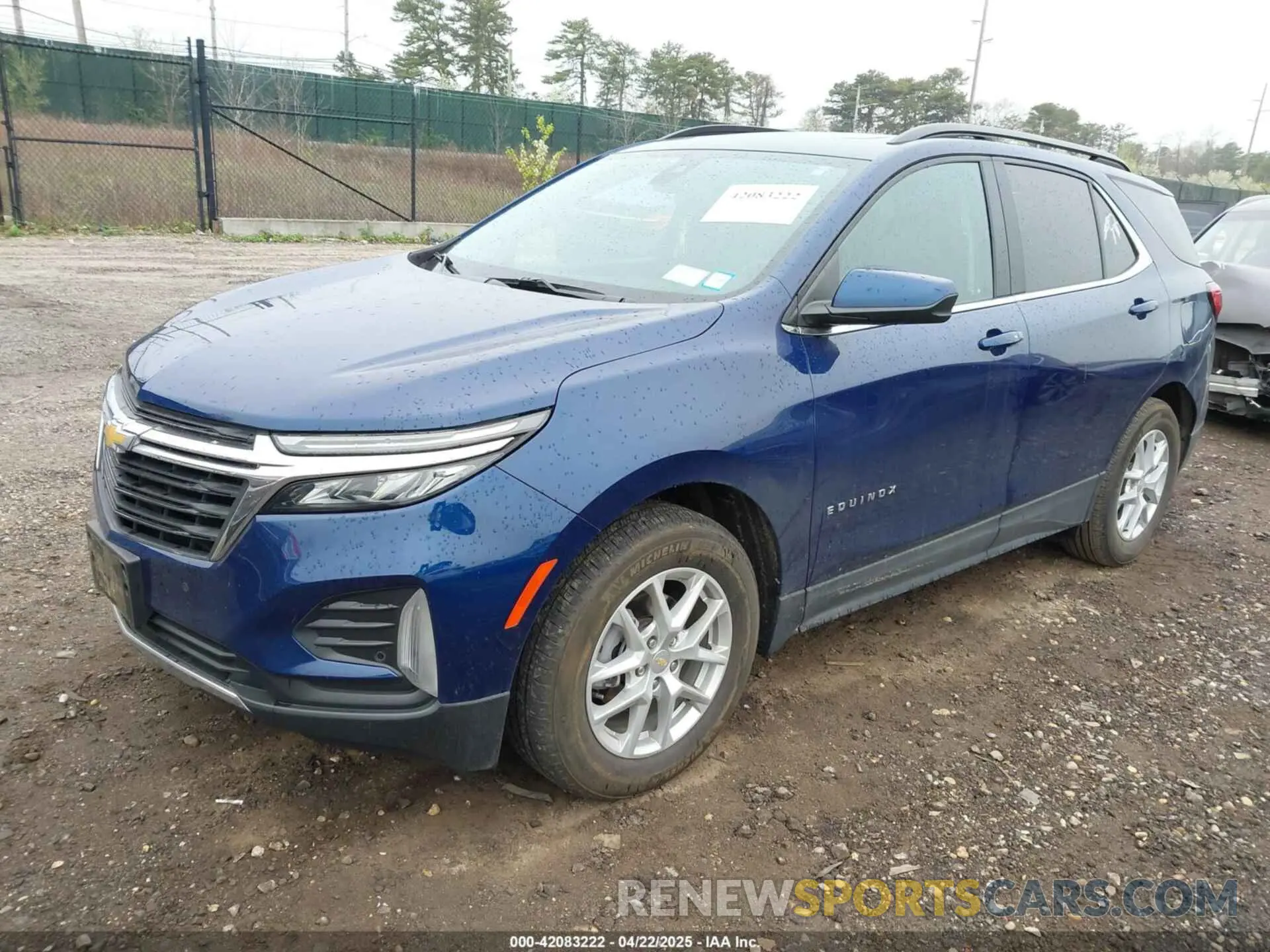2 Photograph of a damaged car 3GNAXKEV8NL261474 CHEVROLET EQUINOX 2022