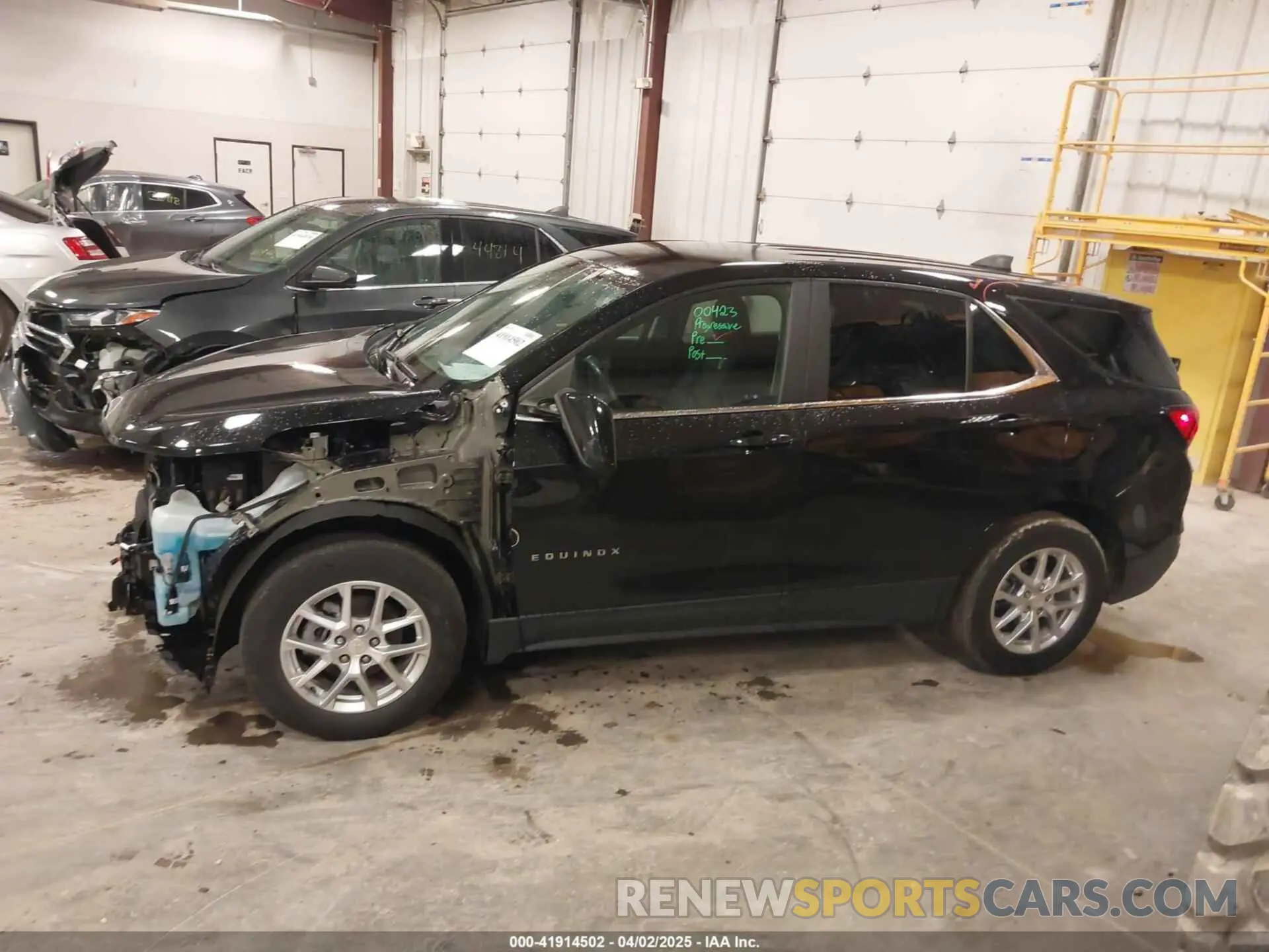 14 Photograph of a damaged car 3GNAXKEV9NL106447 CHEVROLET EQUINOX 2022