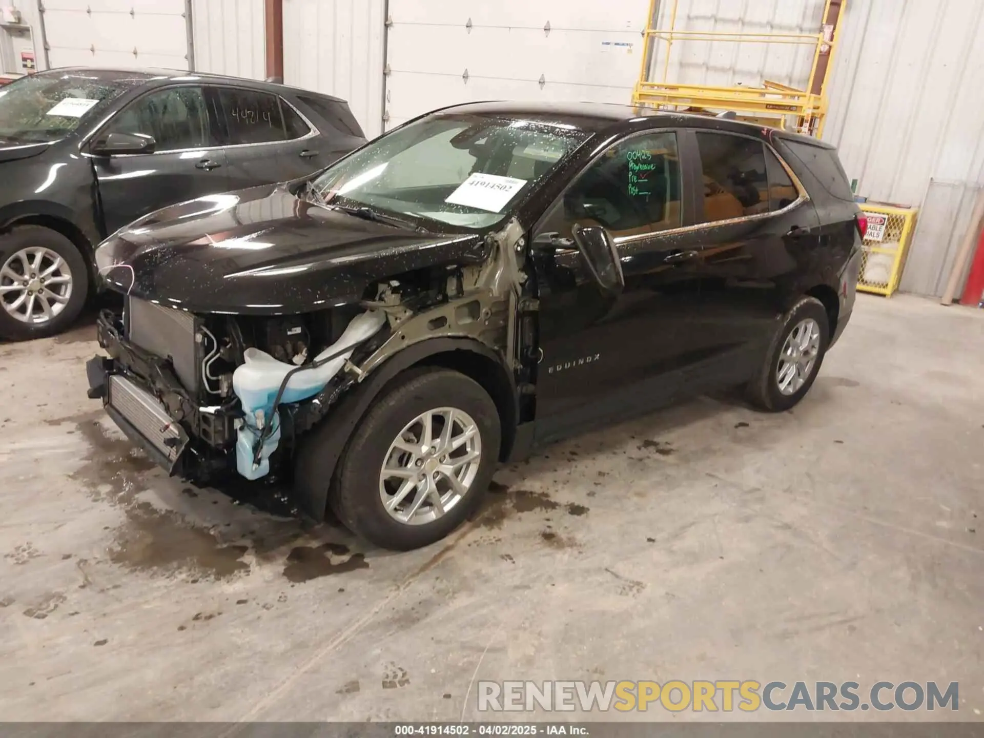 2 Photograph of a damaged car 3GNAXKEV9NL106447 CHEVROLET EQUINOX 2022
