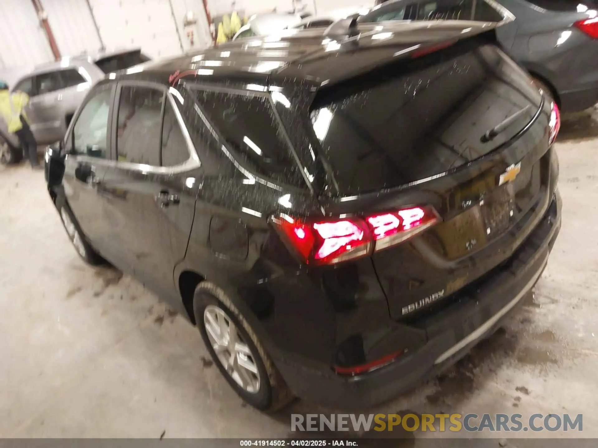 3 Photograph of a damaged car 3GNAXKEV9NL106447 CHEVROLET EQUINOX 2022