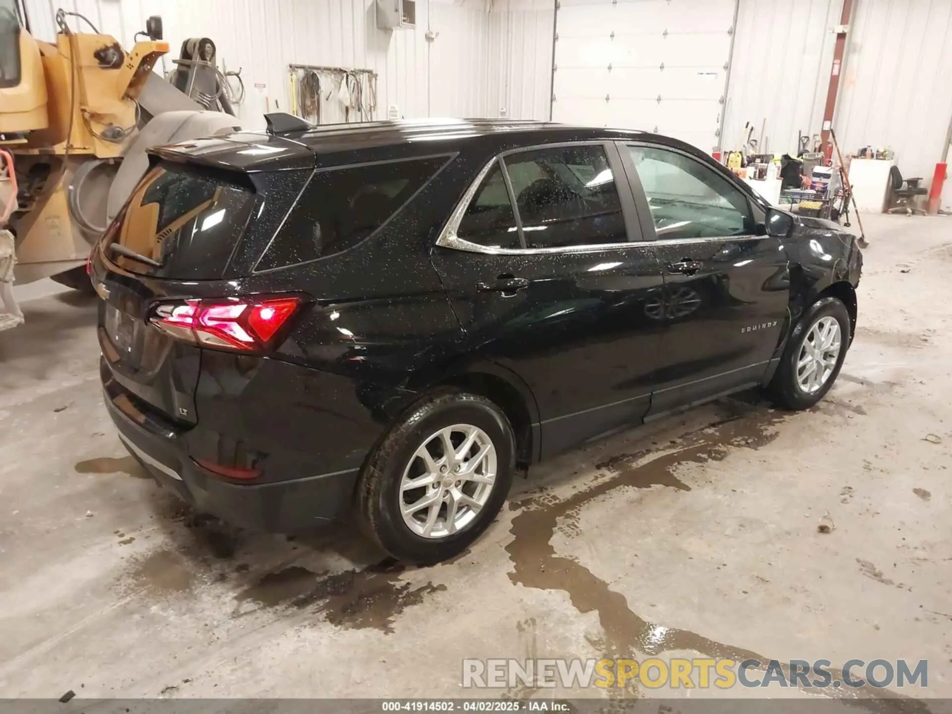 4 Photograph of a damaged car 3GNAXKEV9NL106447 CHEVROLET EQUINOX 2022