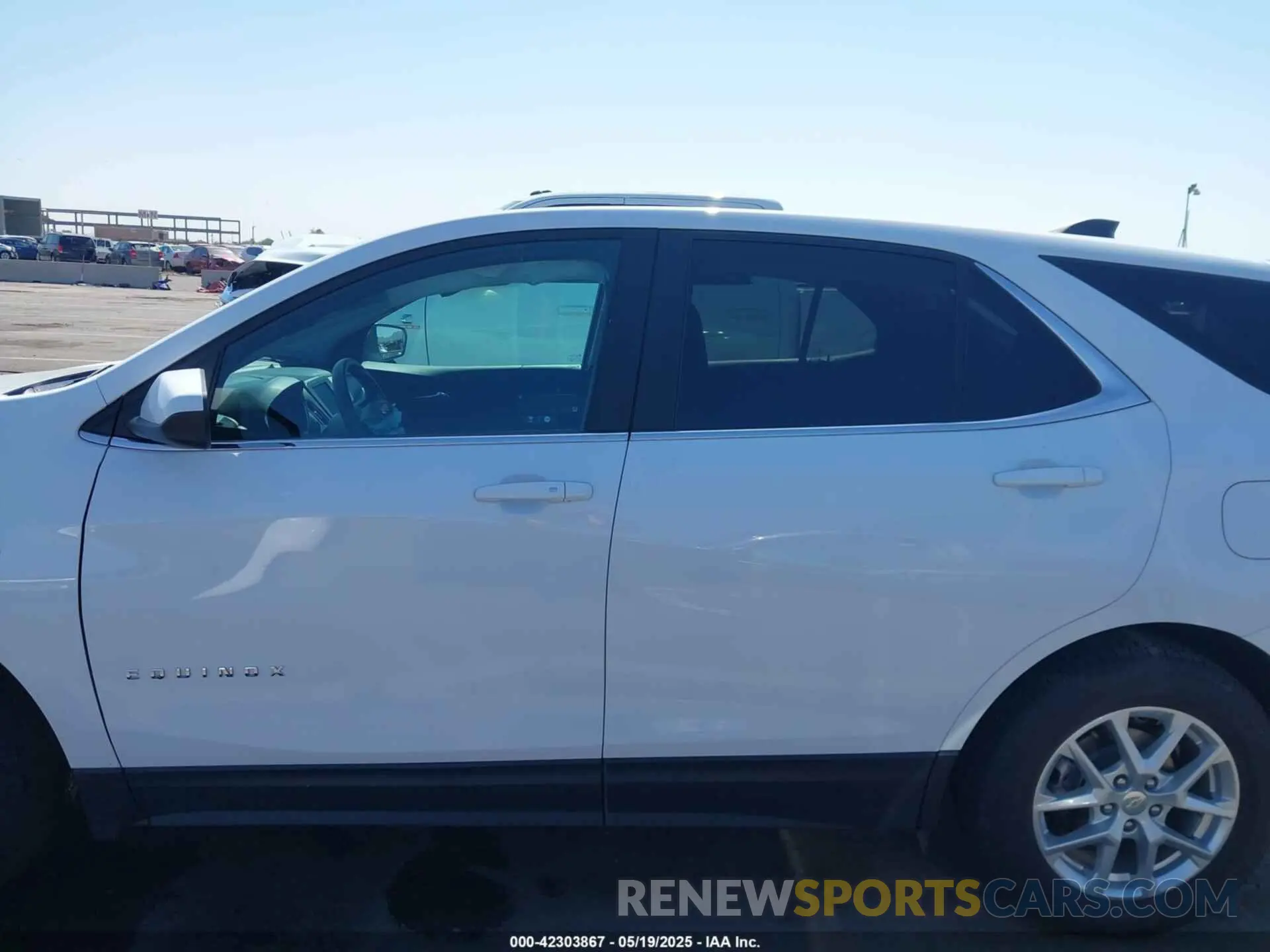 15 Photograph of a damaged car 3GNAXKEV9NL195100 CHEVROLET EQUINOX 2022