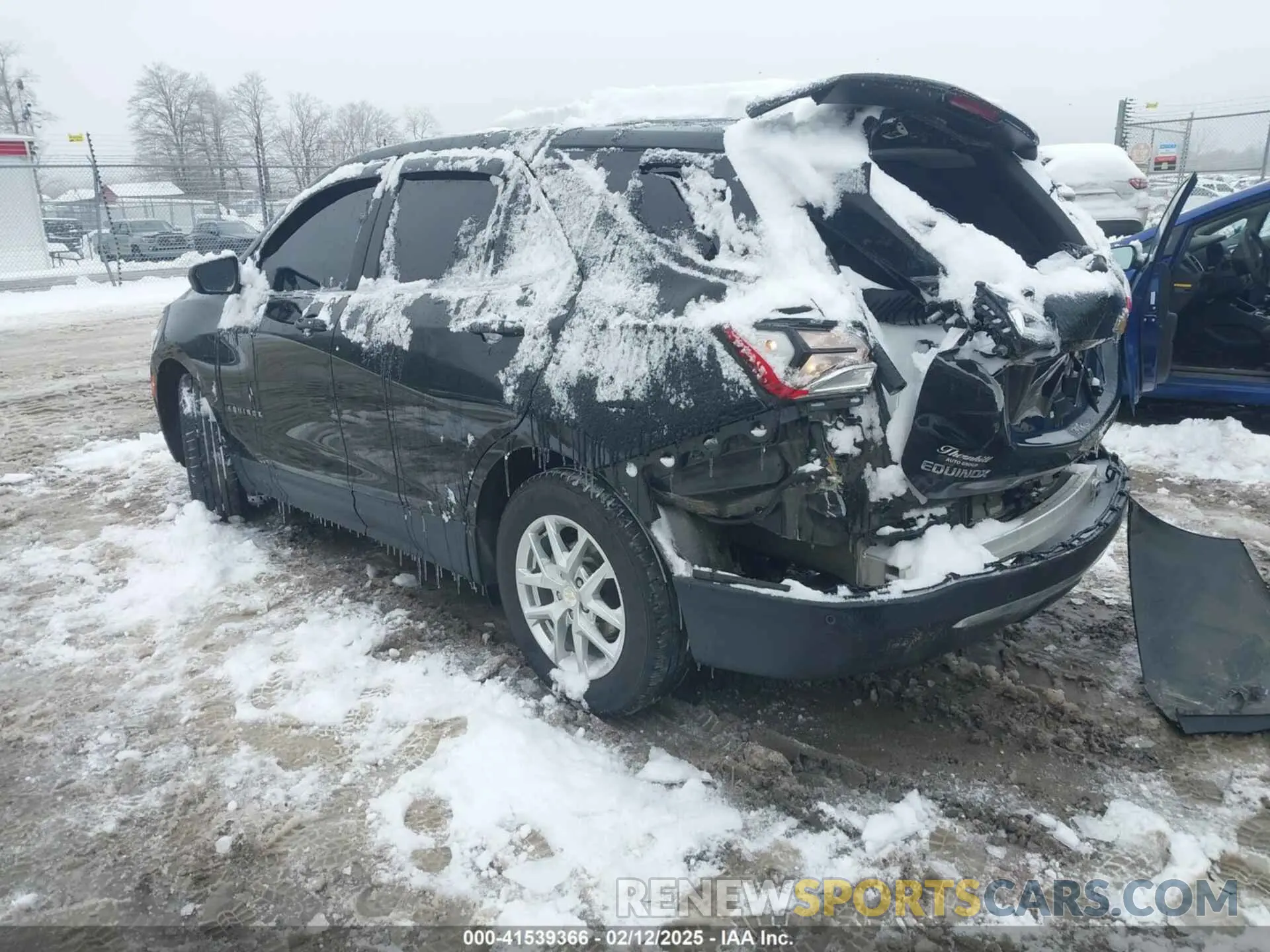 3 Photograph of a damaged car 3GNAXKEV9NL209447 CHEVROLET EQUINOX 2022