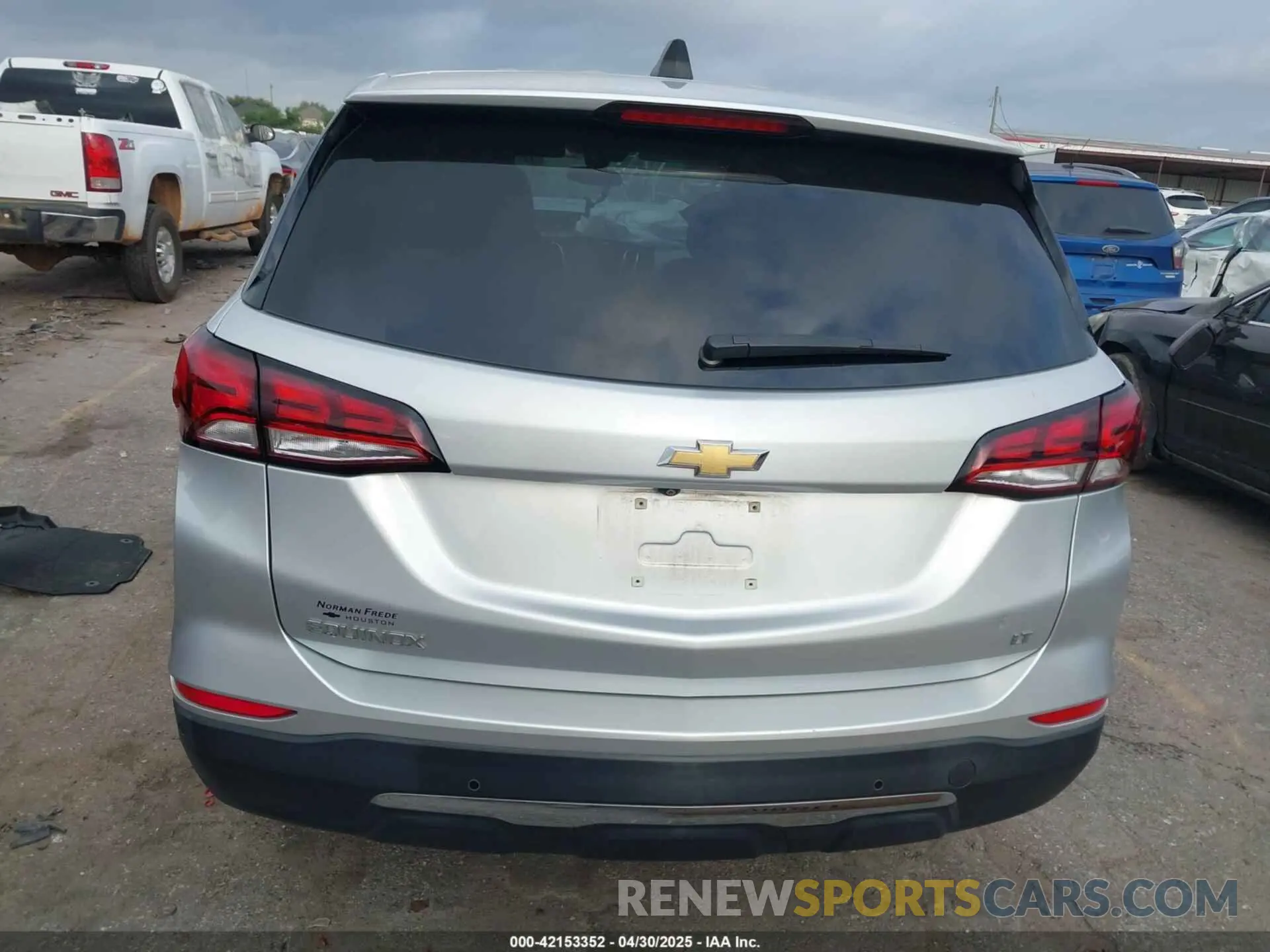 16 Photograph of a damaged car 3GNAXKEV9NL268398 CHEVROLET EQUINOX 2022