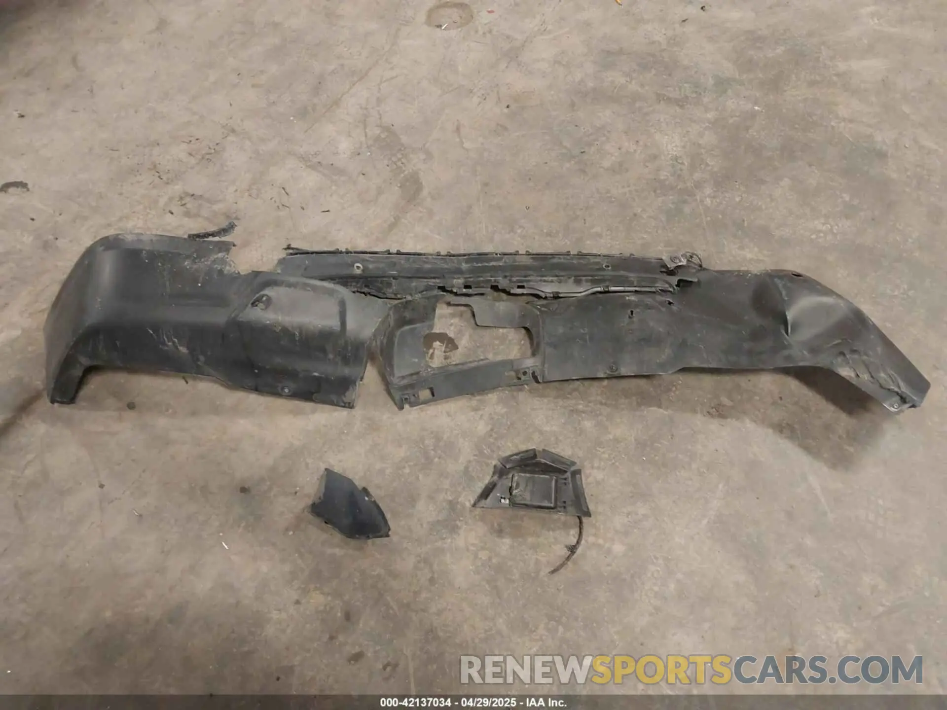 12 Photograph of a damaged car 3GNAXKEV9NL299117 CHEVROLET EQUINOX 2022