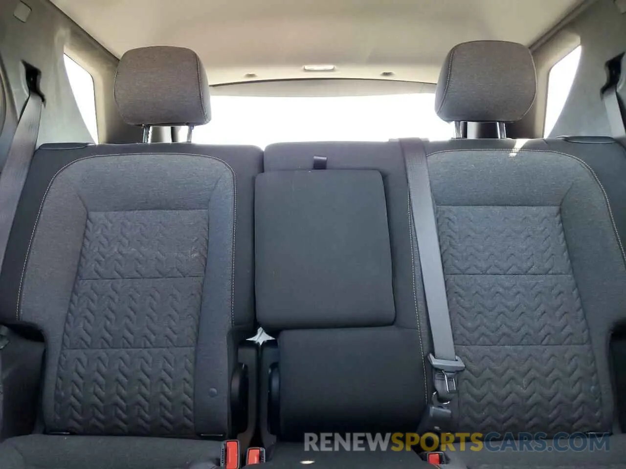 10 Photograph of a damaged car 3GNAXKEV9NS104848 CHEVROLET EQUINOX 2022