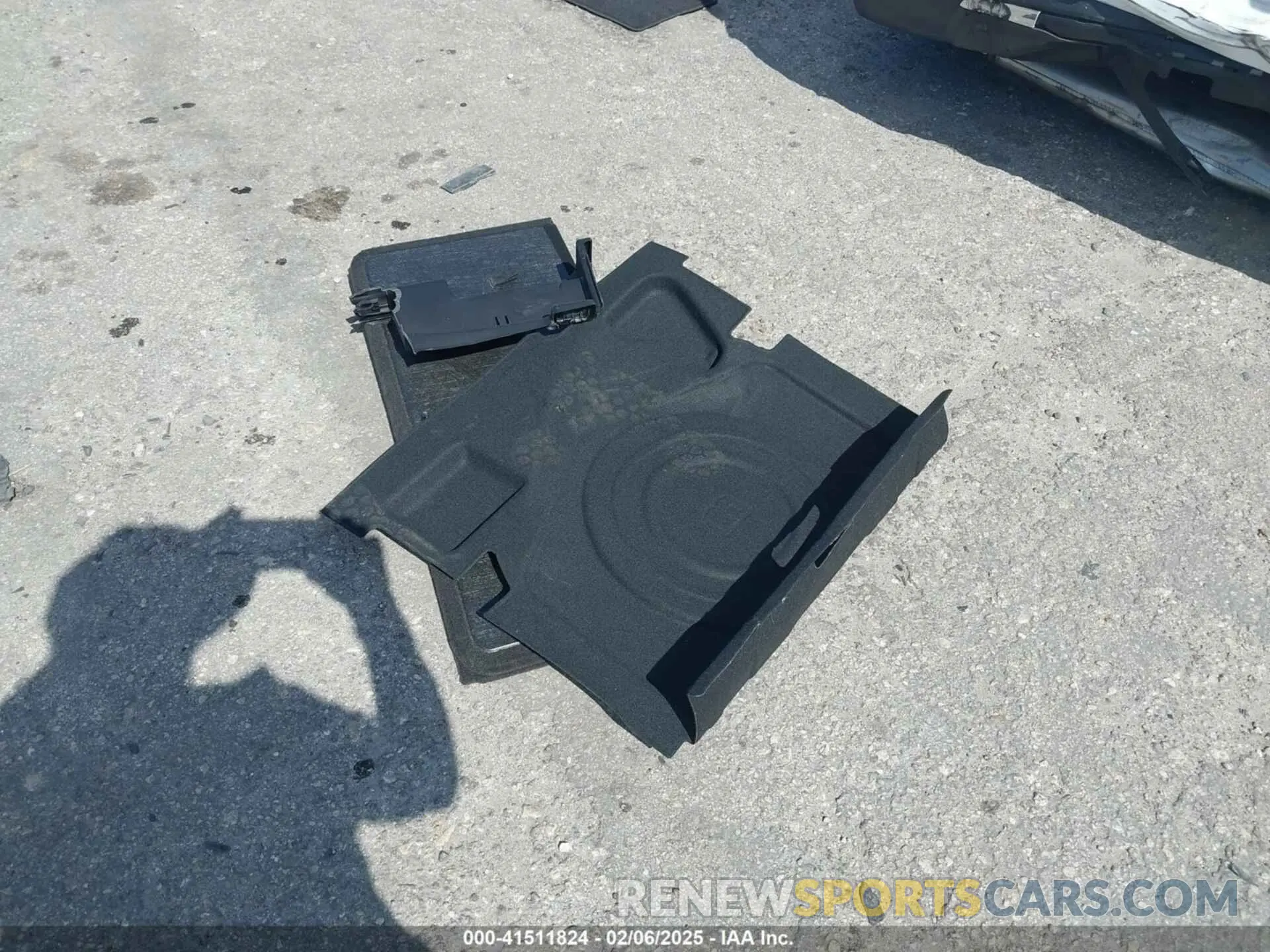 11 Photograph of a damaged car 3GNAXKEVXNL192013 CHEVROLET EQUINOX 2022