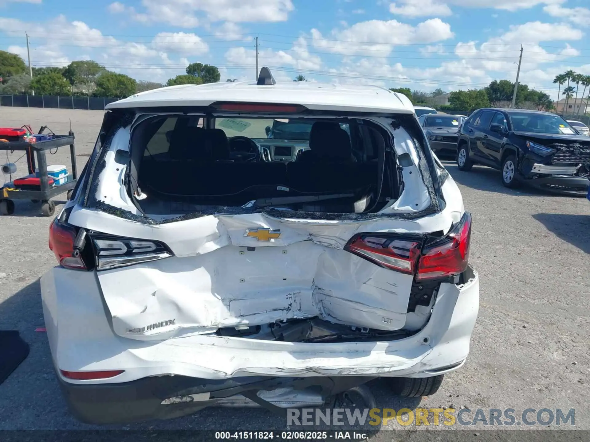 16 Photograph of a damaged car 3GNAXKEVXNL192013 CHEVROLET EQUINOX 2022
