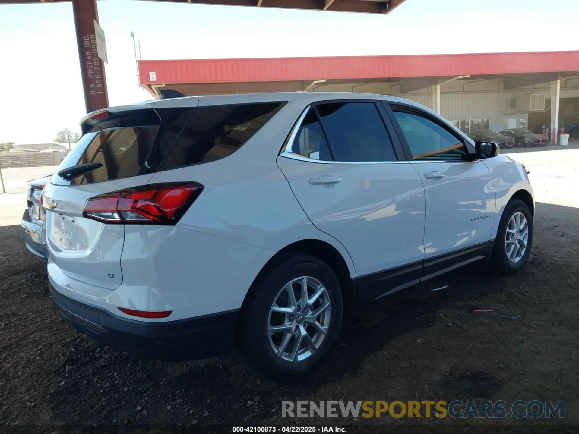 4 Photograph of a damaged car 3GNAXKEVXNL212003 CHEVROLET EQUINOX 2022