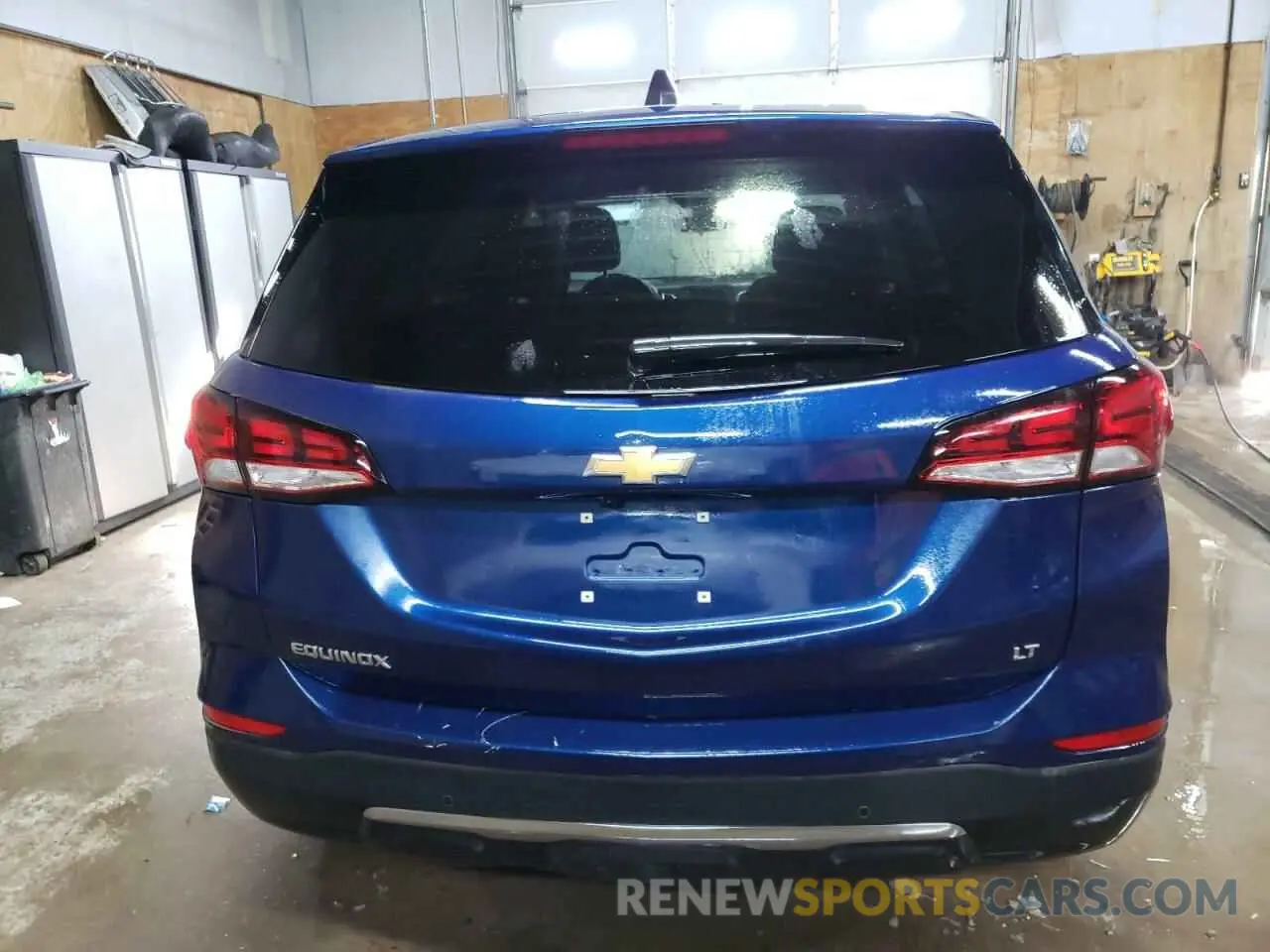 6 Photograph of a damaged car 3GNAXKEVXNL241629 CHEVROLET EQUINOX 2022