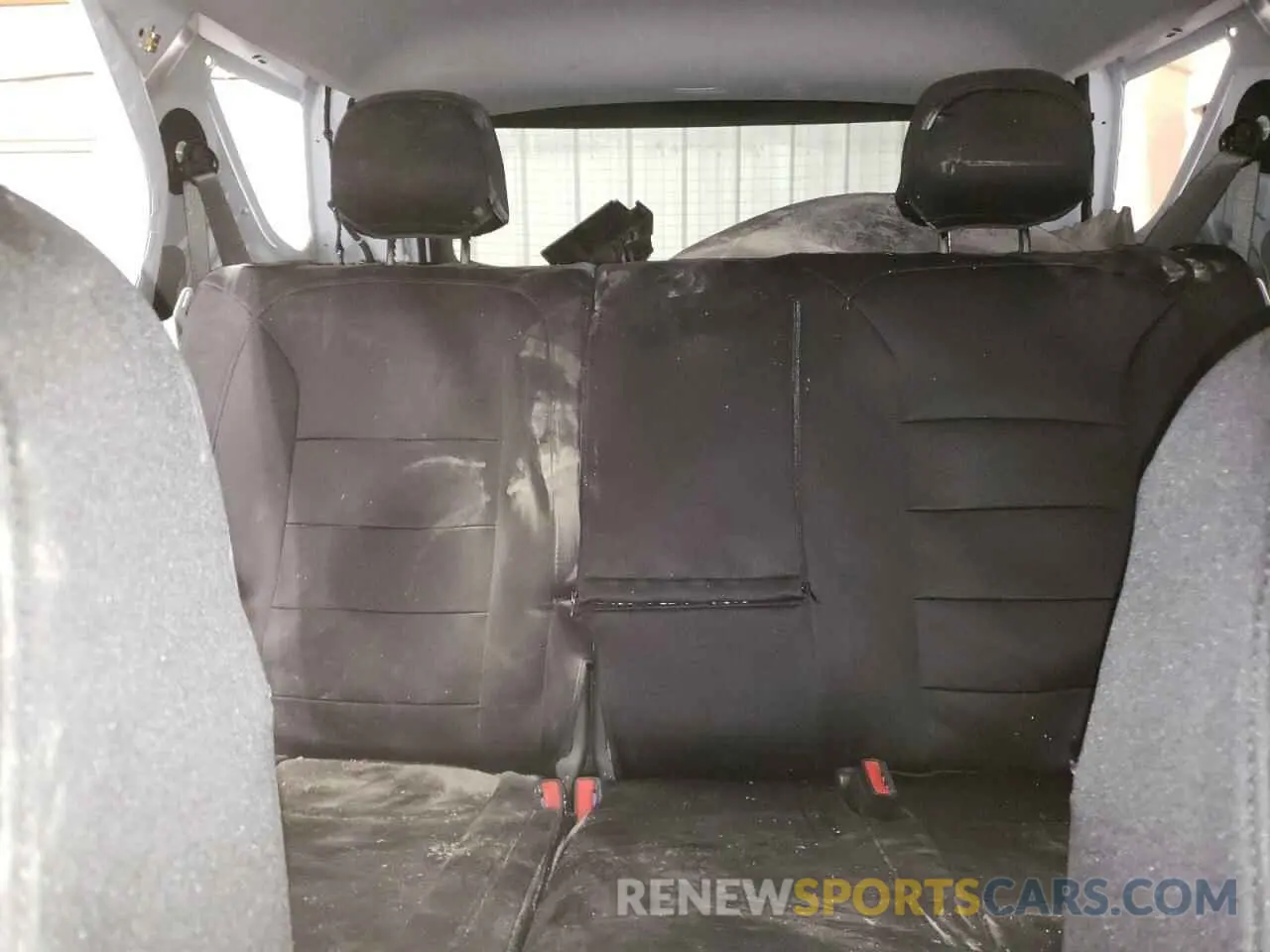10 Photograph of a damaged car 3GNAXKEVXNL265610 CHEVROLET EQUINOX 2022