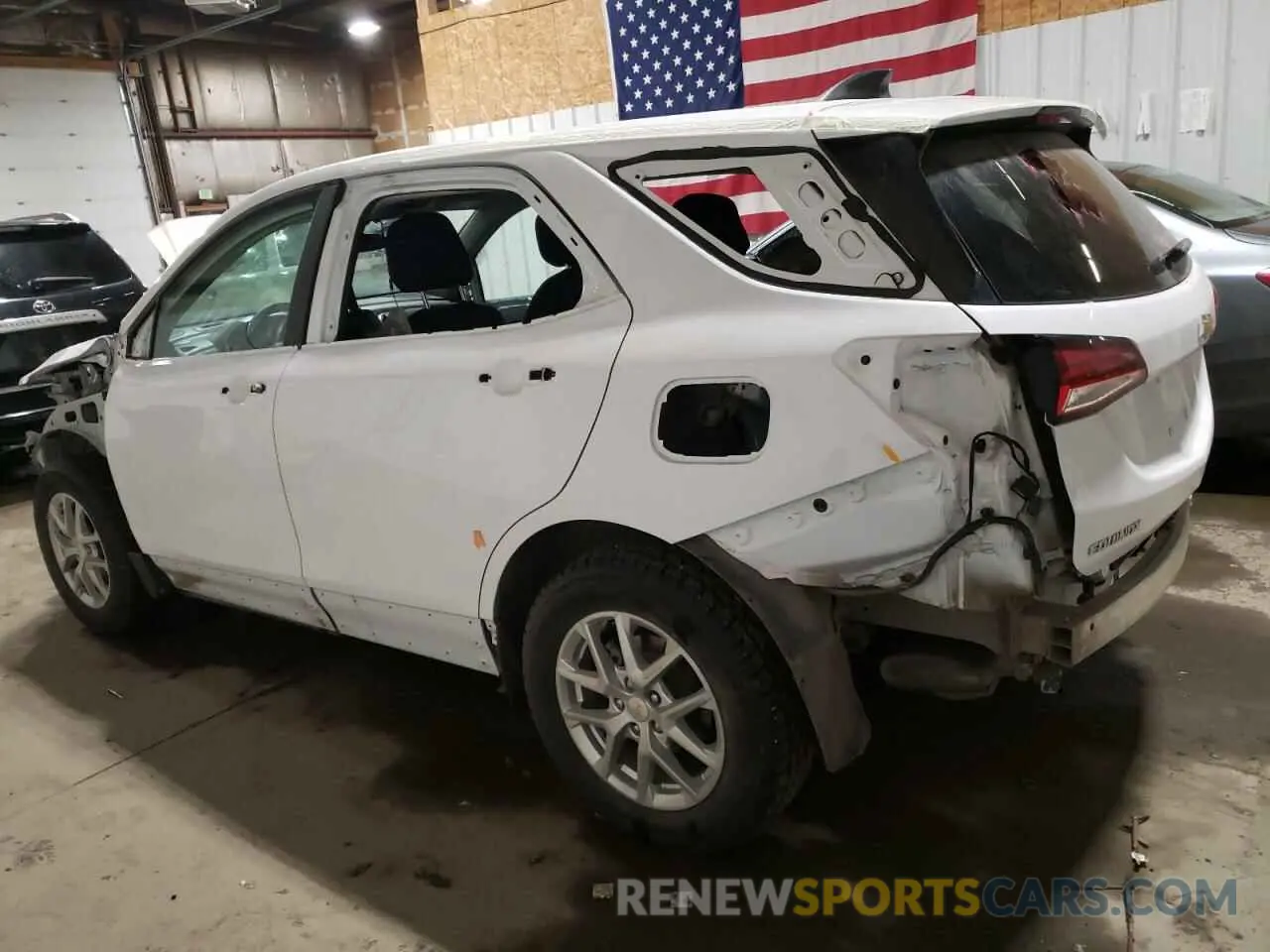 2 Photograph of a damaged car 3GNAXKEVXNL265610 CHEVROLET EQUINOX 2022
