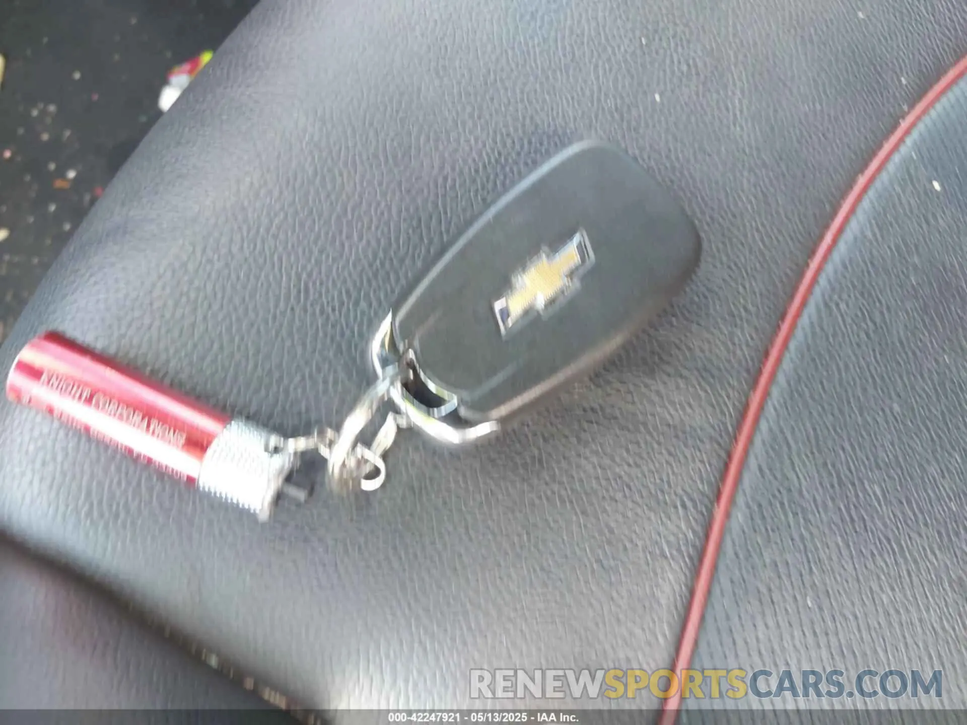 11 Photograph of a damaged car 3GNAXMEV0NS105933 CHEVROLET EQUINOX 2022