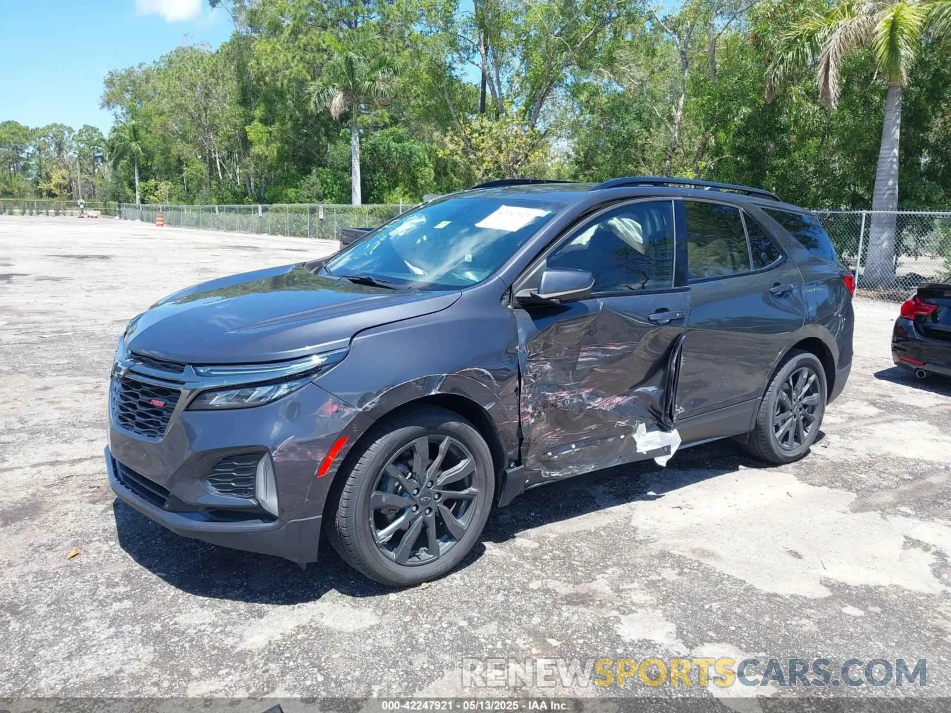2 Photograph of a damaged car 3GNAXMEV0NS105933 CHEVROLET EQUINOX 2022