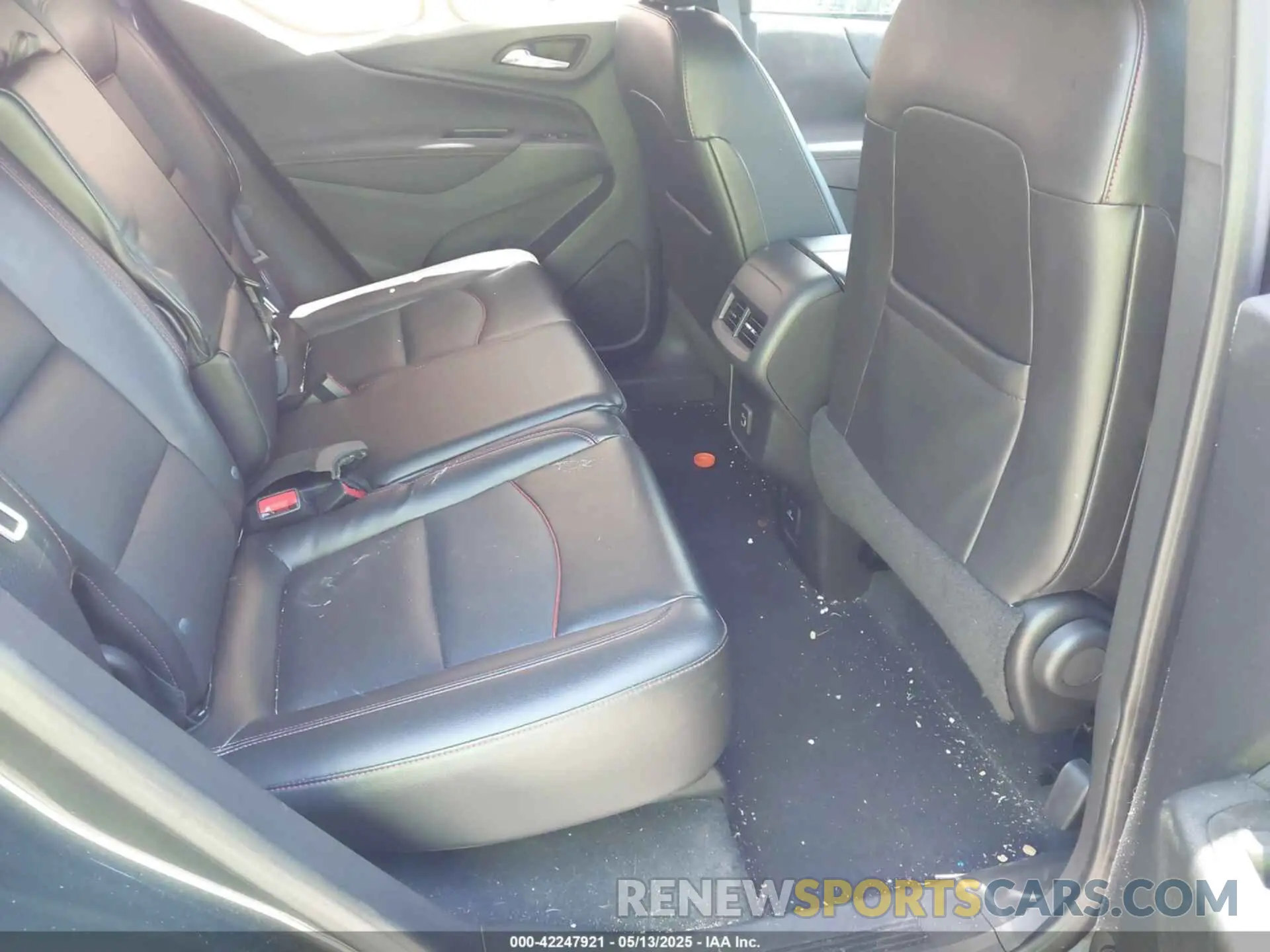 8 Photograph of a damaged car 3GNAXMEV0NS105933 CHEVROLET EQUINOX 2022