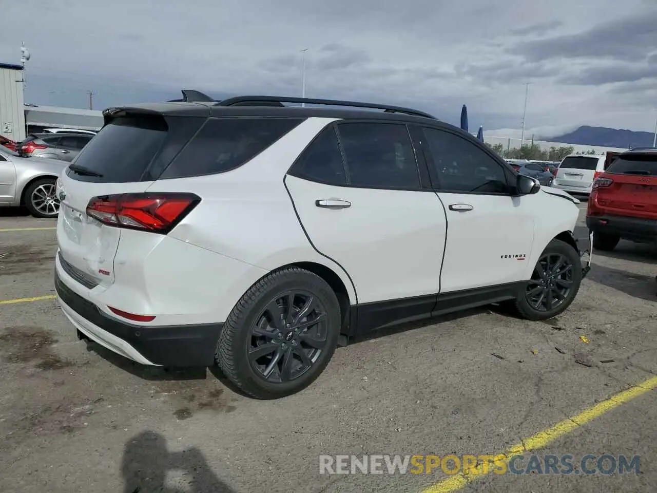 3 Photograph of a damaged car 3GNAXMEV0NS186609 CHEVROLET EQUINOX 2022