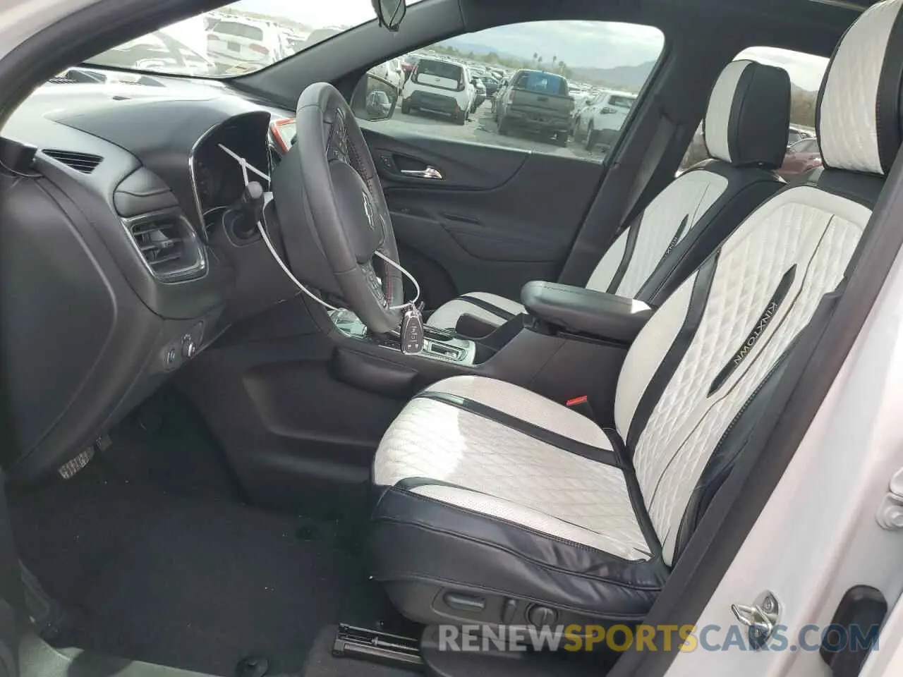 7 Photograph of a damaged car 3GNAXMEV0NS186609 CHEVROLET EQUINOX 2022