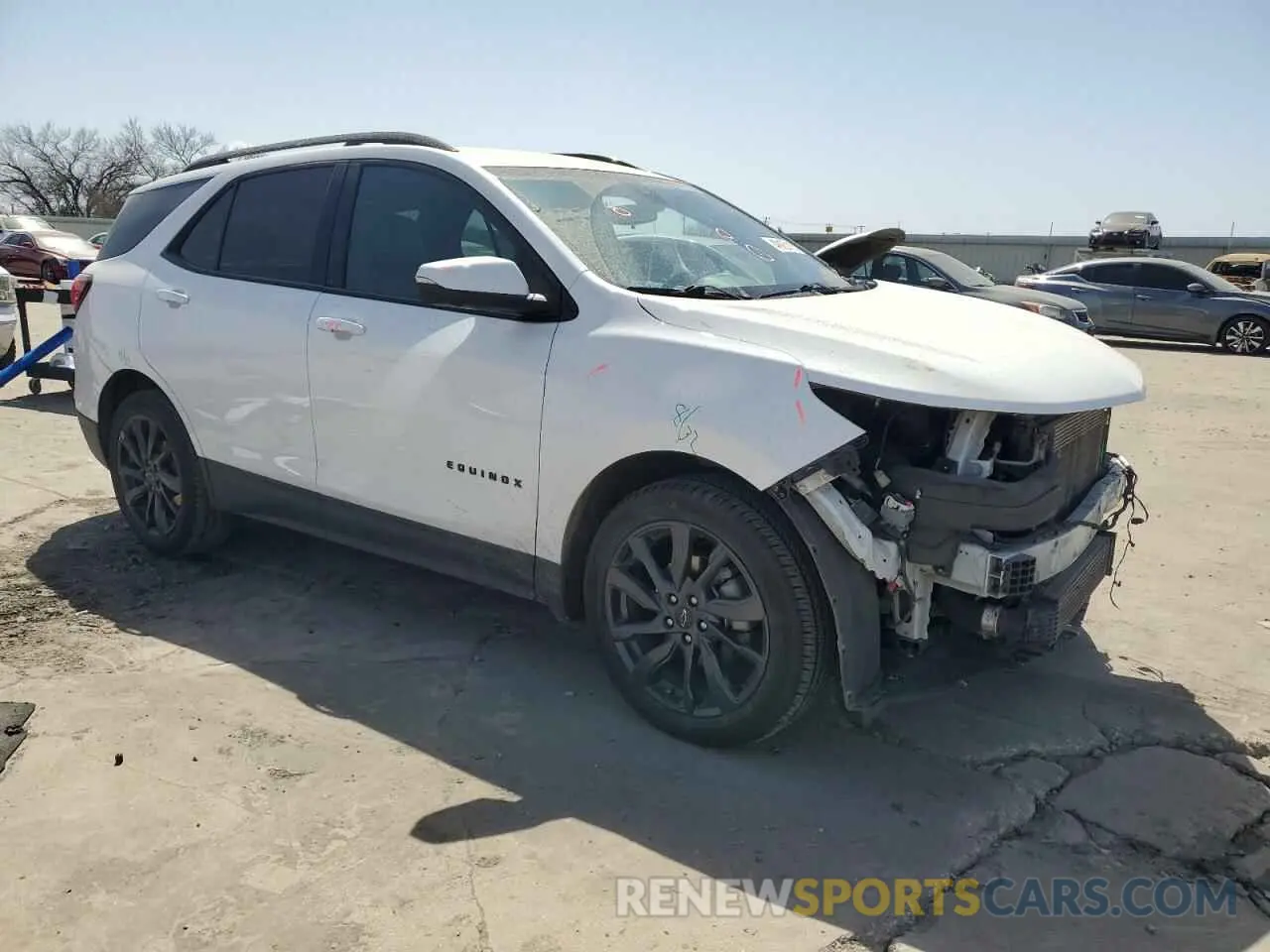 4 Photograph of a damaged car 3GNAXMEV0NS200363 CHEVROLET EQUINOX 2022