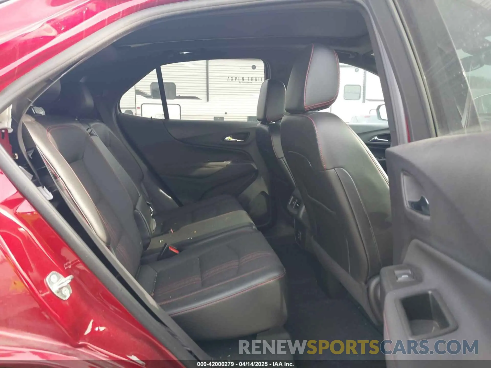 8 Photograph of a damaged car 3GNAXMEV4NS167755 CHEVROLET EQUINOX 2022