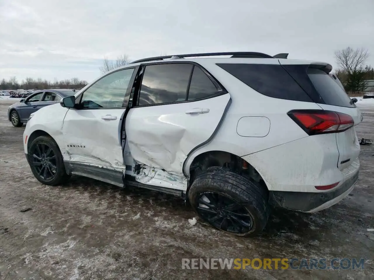 2 Photograph of a damaged car 3GNAXMEV5NS104695 CHEVROLET EQUINOX 2022