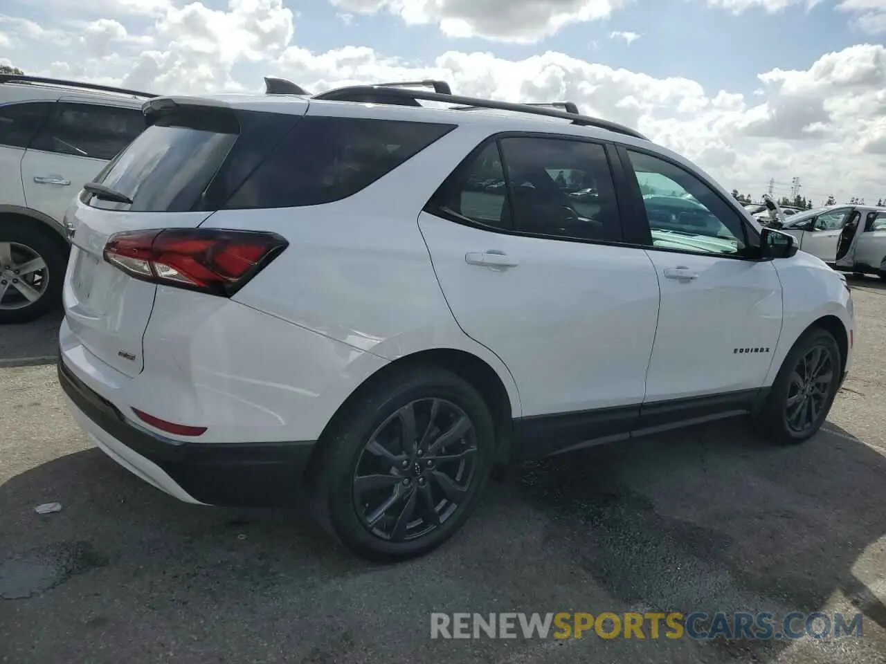 3 Photograph of a damaged car 3GNAXMEV5NS212489 CHEVROLET EQUINOX 2022