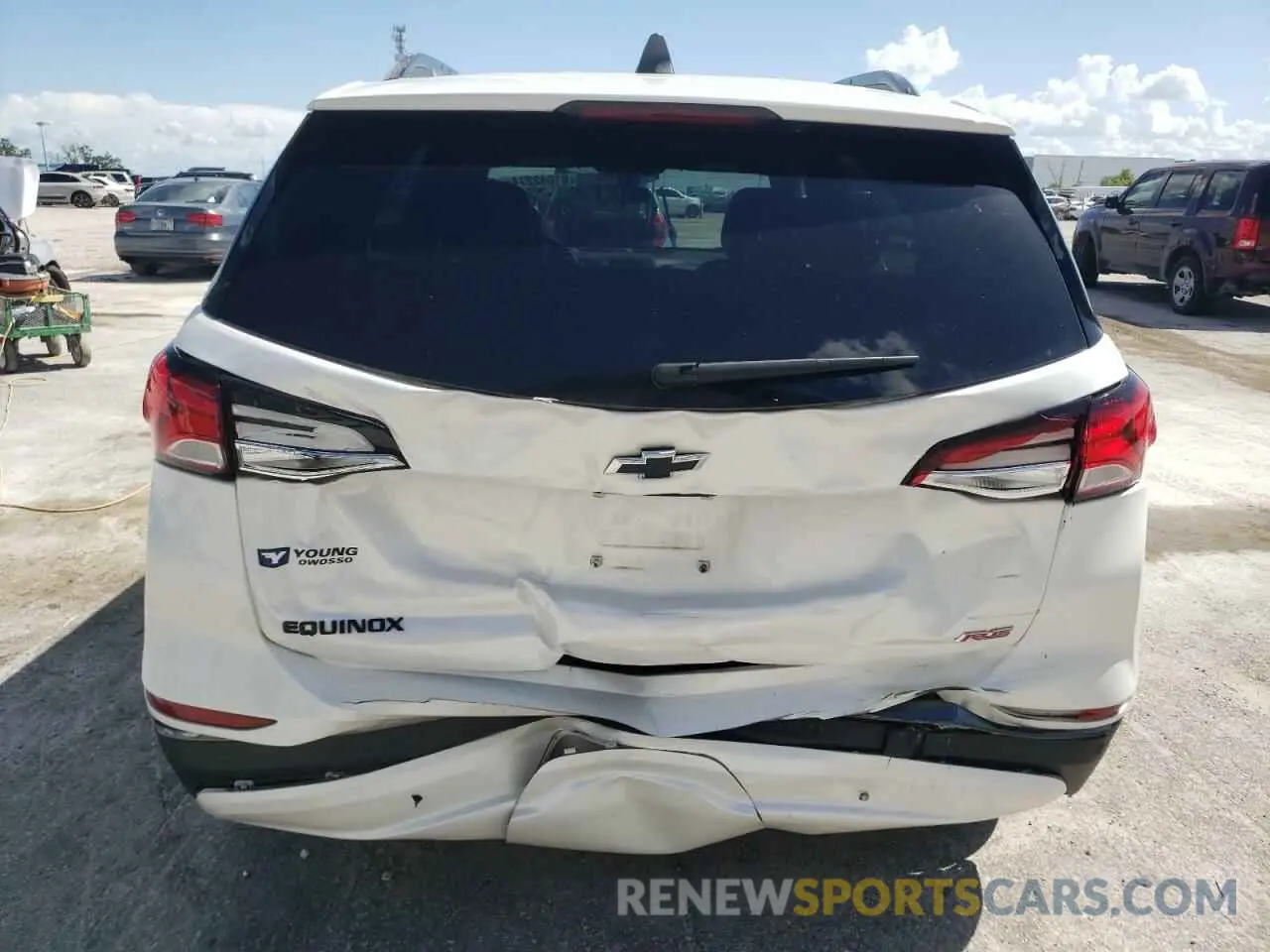 6 Photograph of a damaged car 3GNAXMEV5NS245928 CHEVROLET EQUINOX 2022