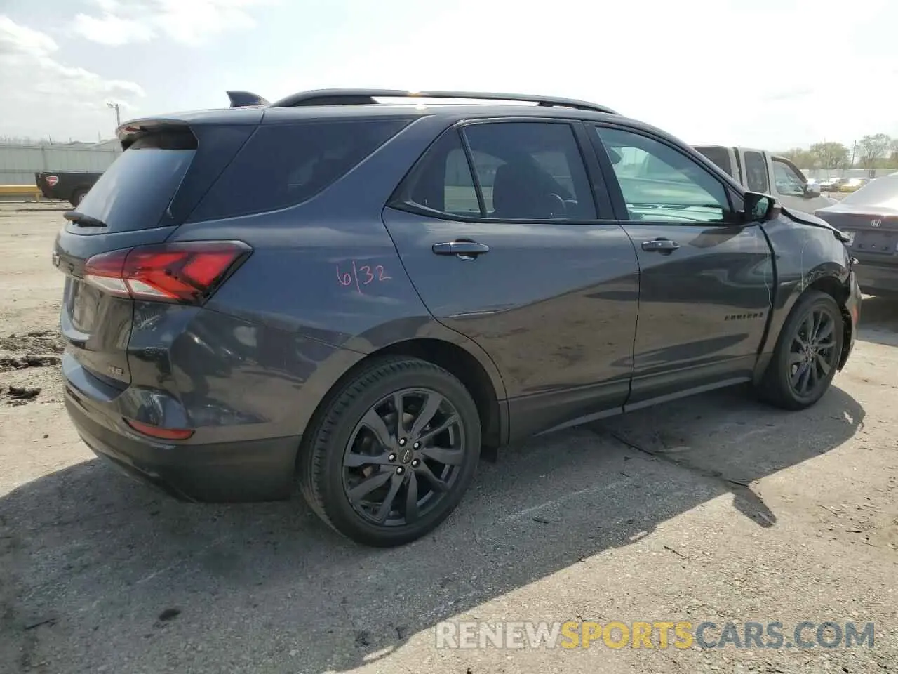 3 Photograph of a damaged car 3GNAXMEV6NS237434 CHEVROLET EQUINOX 2022