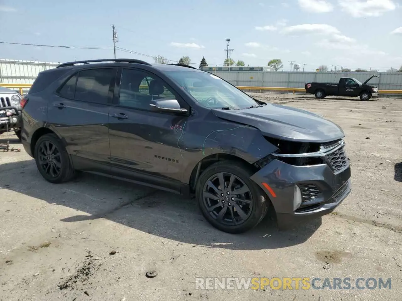 4 Photograph of a damaged car 3GNAXMEV6NS237434 CHEVROLET EQUINOX 2022
