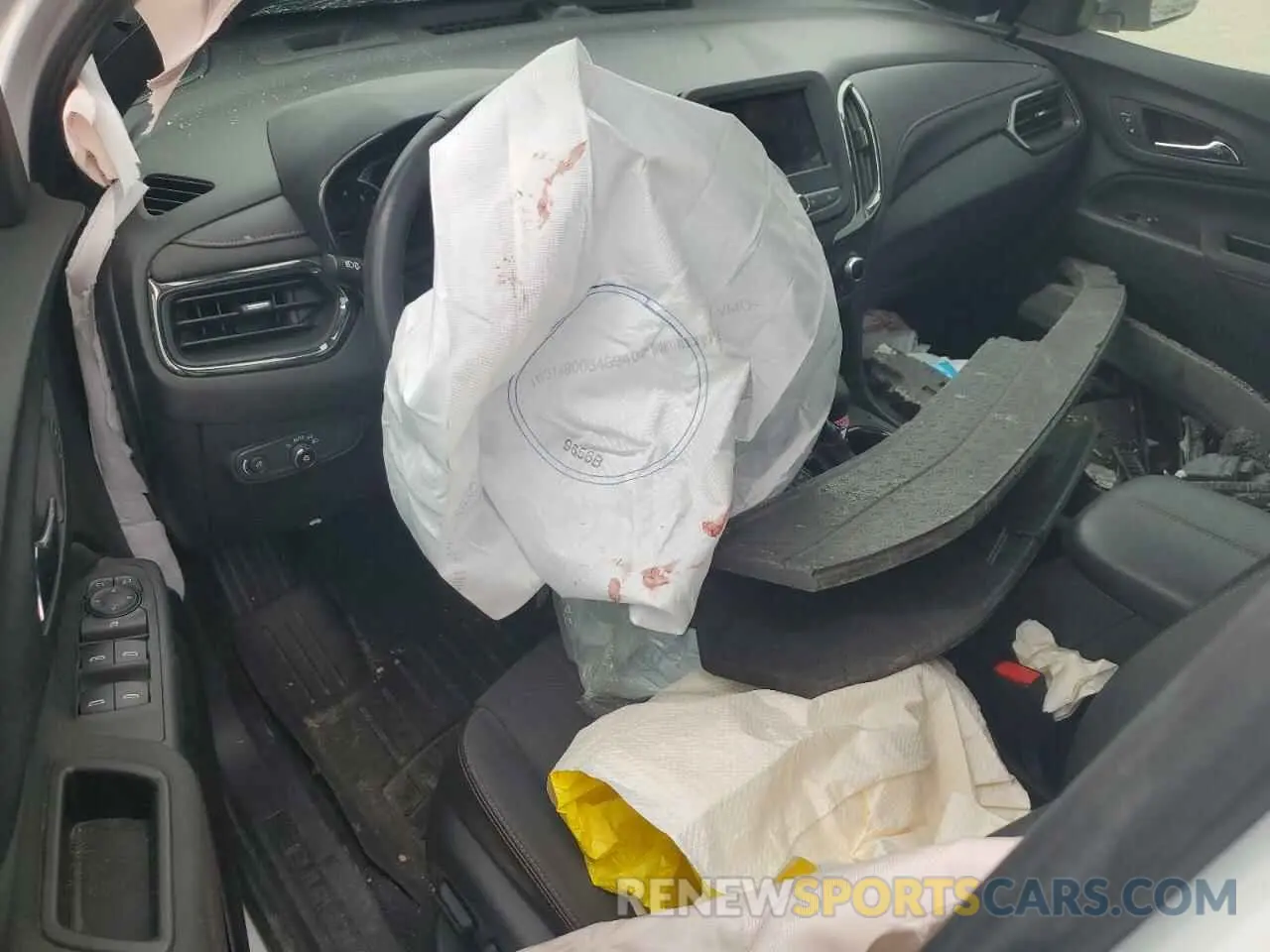 8 Photograph of a damaged car 3GNAXMEV8NS116646 CHEVROLET EQUINOX 2022
