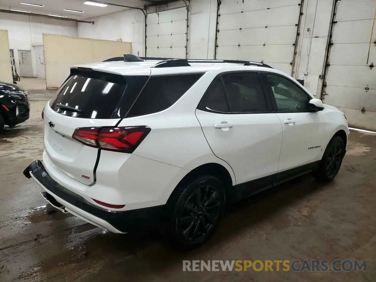 3 Photograph of a damaged car 3GNAXMEV8NS120941 CHEVROLET EQUINOX 2022