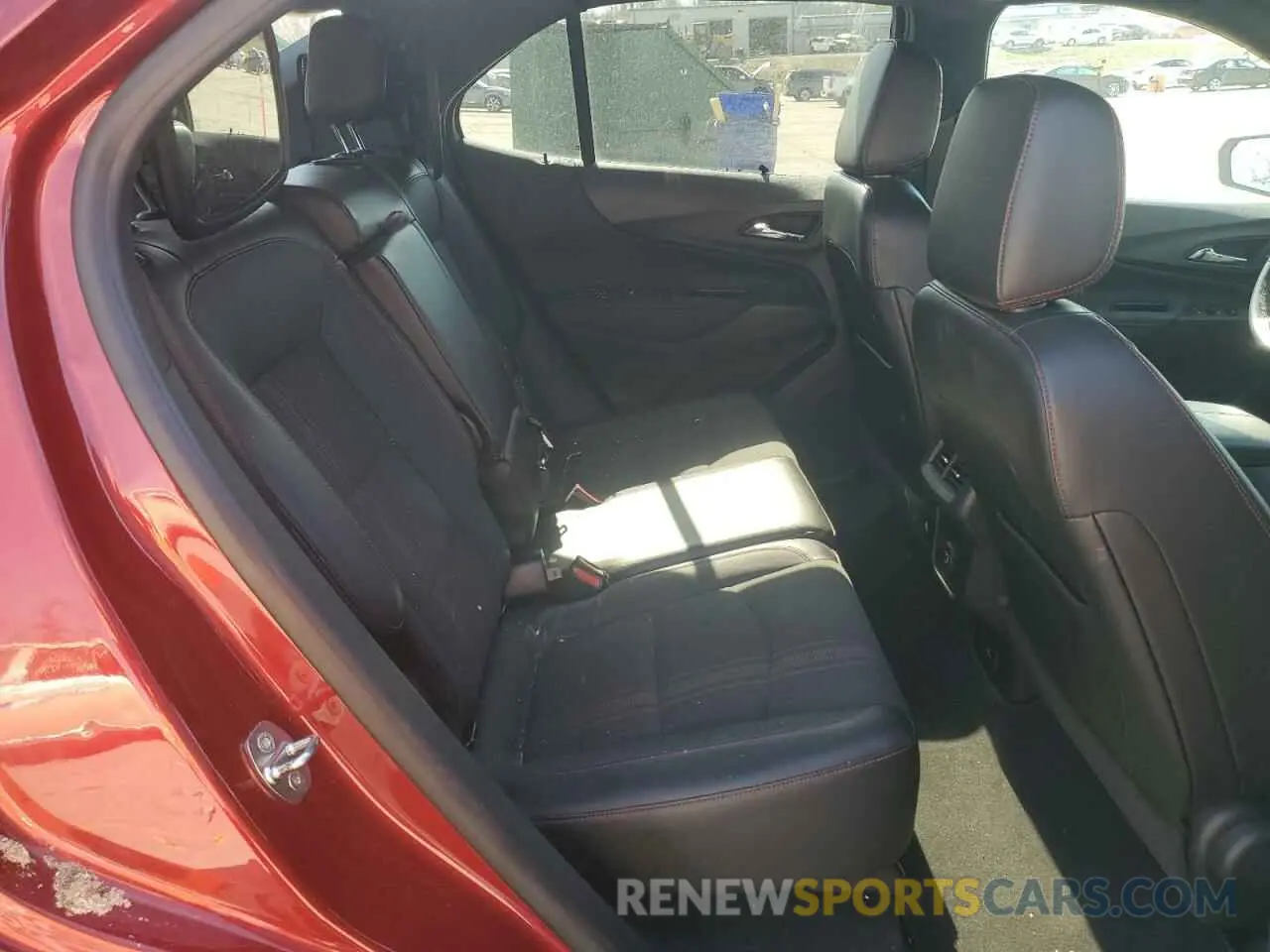 11 Photograph of a damaged car 3GNAXMEV8NS134161 CHEVROLET EQUINOX 2022