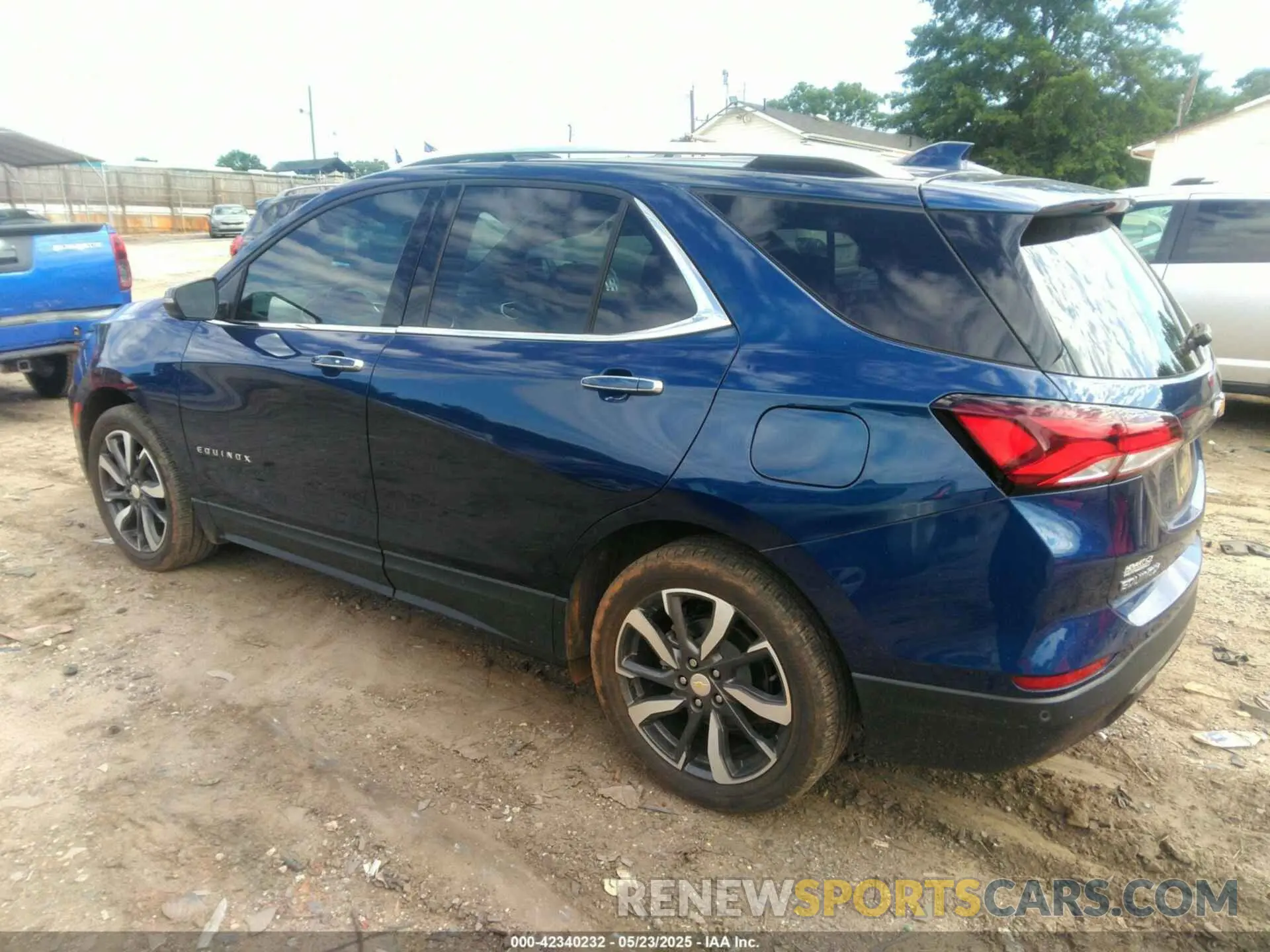 3 Photograph of a damaged car 3GNAXNEV1NS182042 CHEVROLET EQUINOX 2022