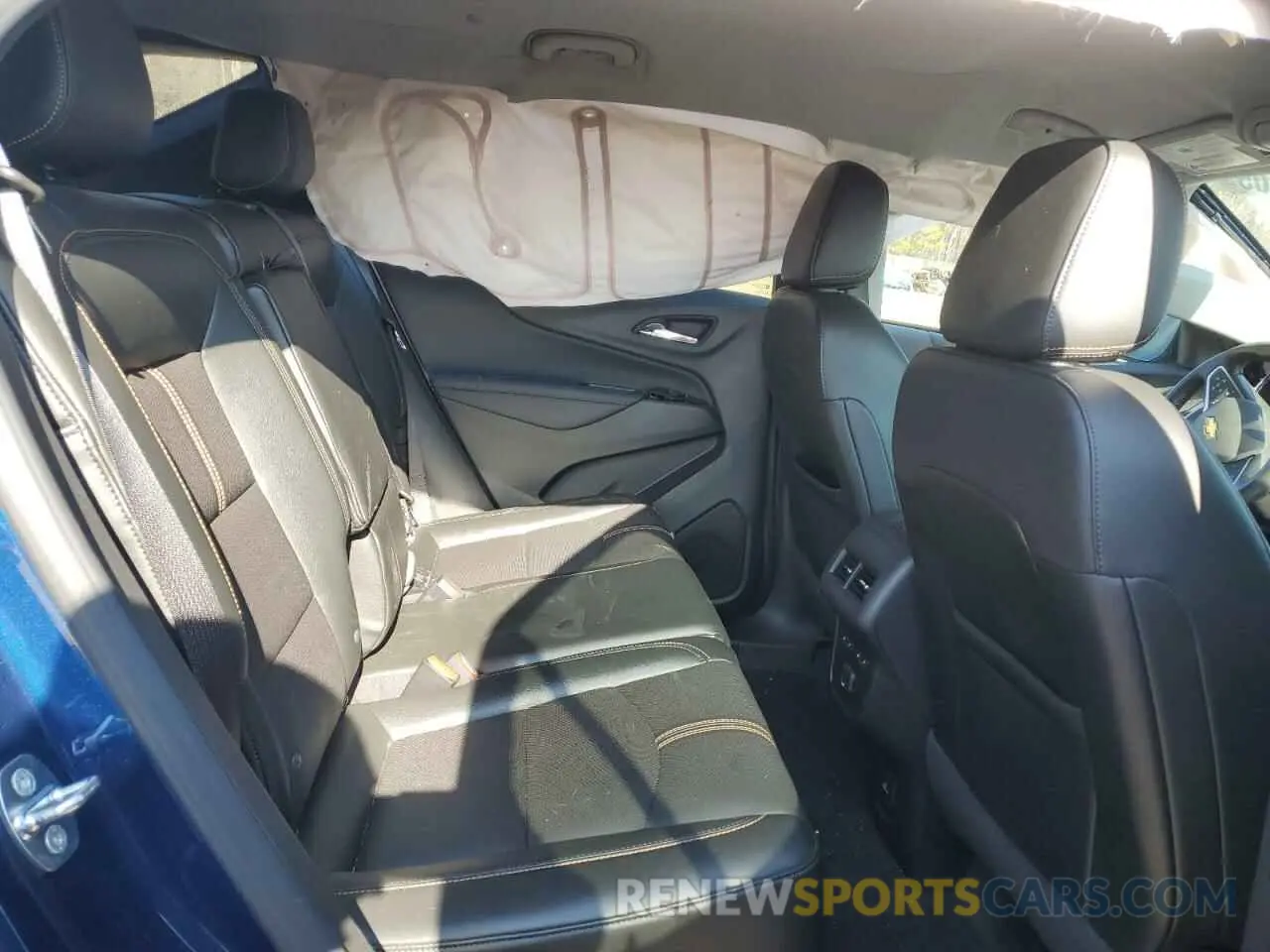 11 Photograph of a damaged car 3GNAXNEV1NS211989 CHEVROLET EQUINOX 2022