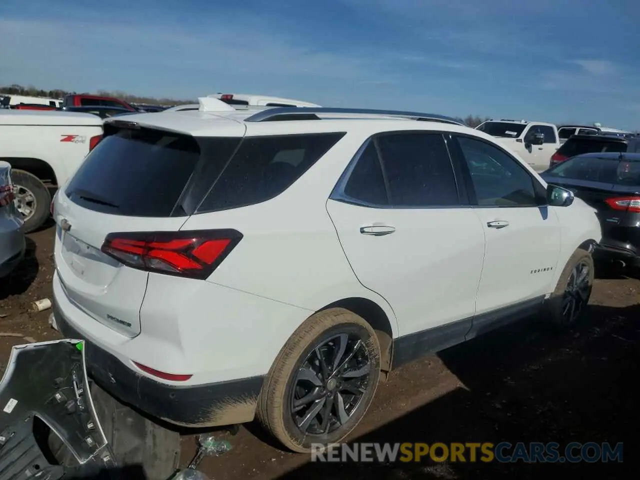 3 Photograph of a damaged car 3GNAXNEV7NS225086 CHEVROLET EQUINOX 2022
