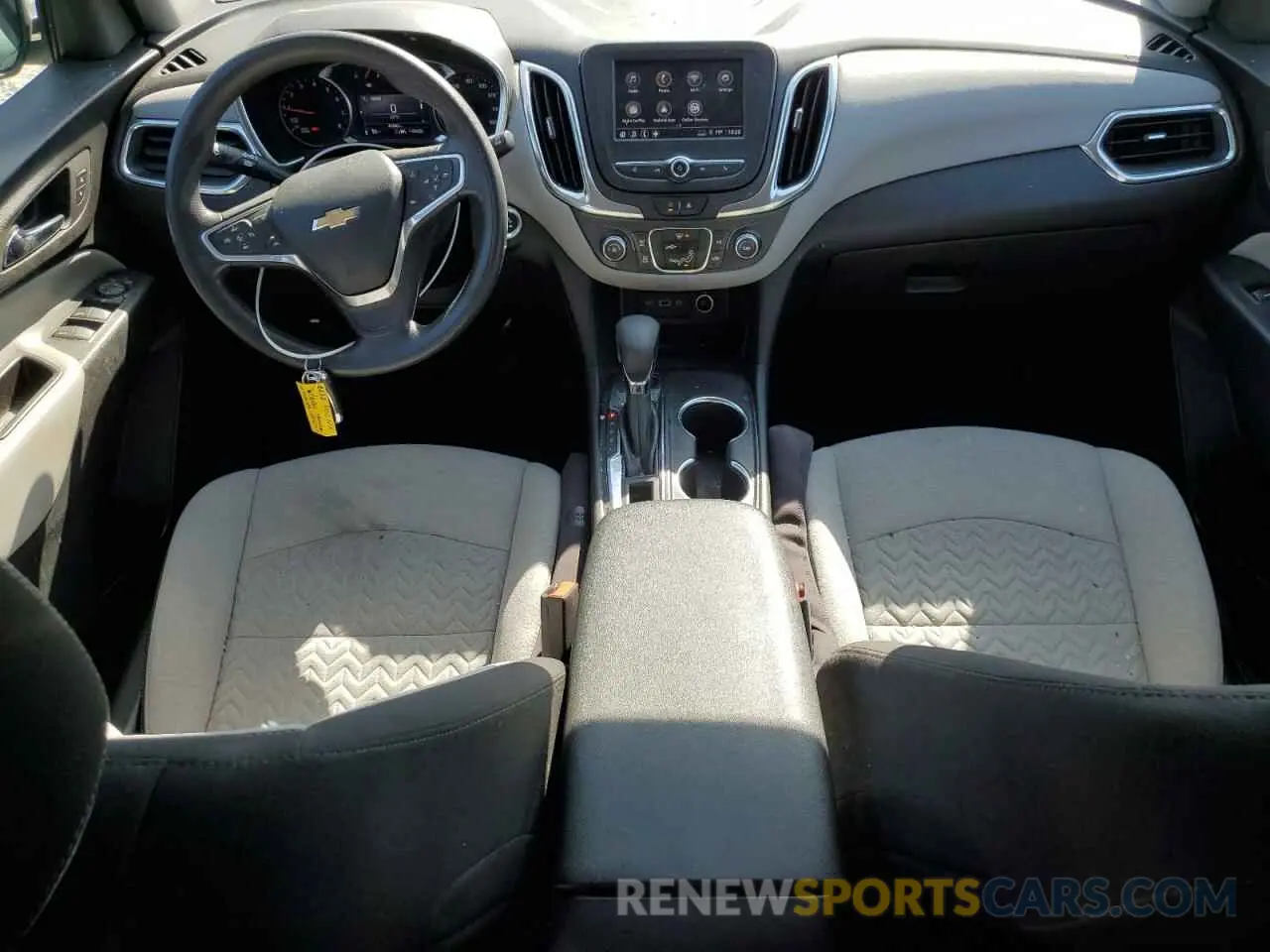 8 Photograph of a damaged car 3GNAXSEV0NS176070 CHEVROLET EQUINOX 2022