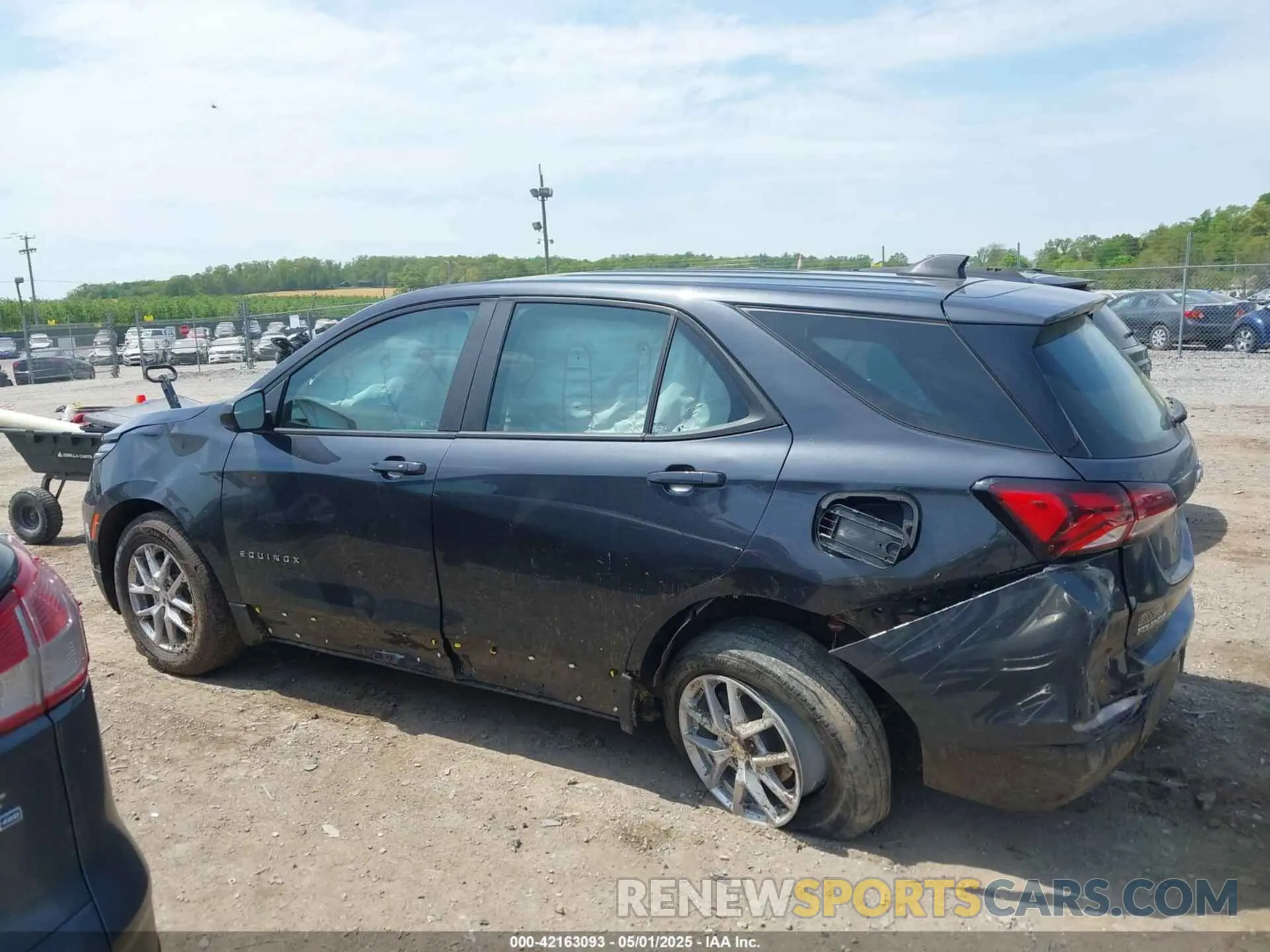 14 Photograph of a damaged car 3GNAXSEV3NS160445 CHEVROLET EQUINOX 2022