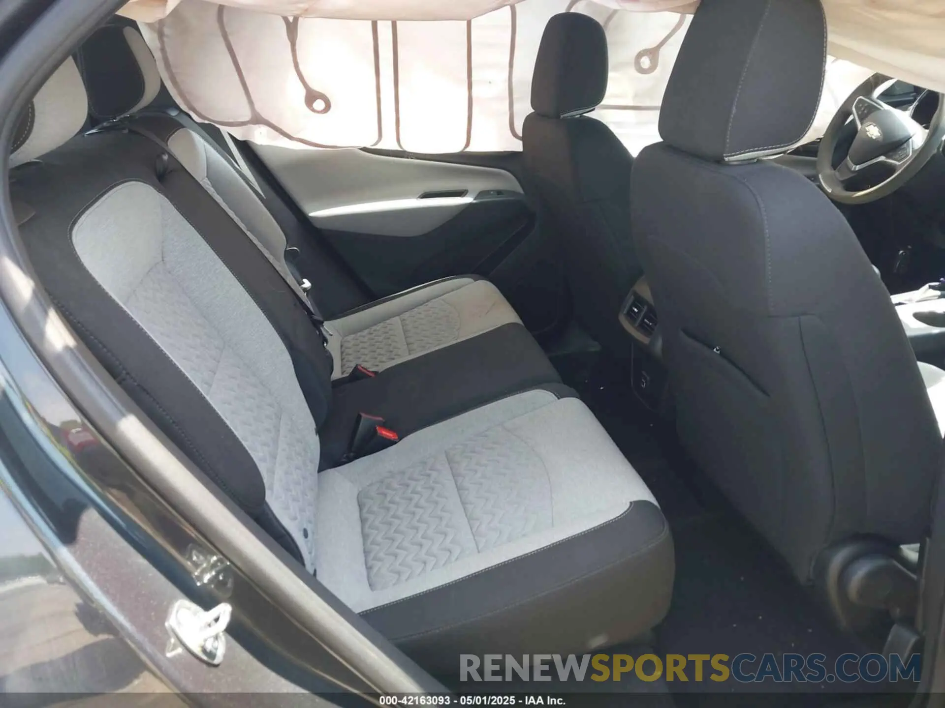 8 Photograph of a damaged car 3GNAXSEV3NS160445 CHEVROLET EQUINOX 2022