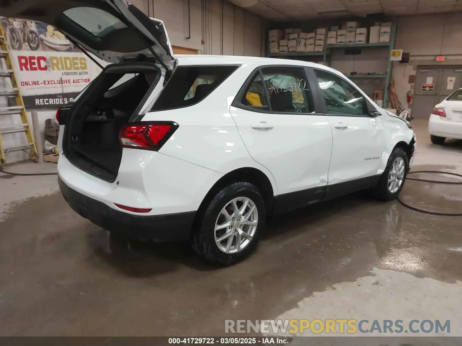 4 Photograph of a damaged car 3GNAXSEV3NS170280 CHEVROLET EQUINOX 2022