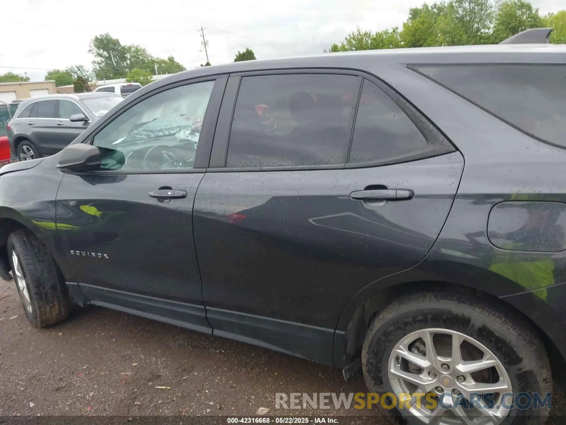 14 Photograph of a damaged car 3GNAXSEV5NS166036 CHEVROLET EQUINOX 2022